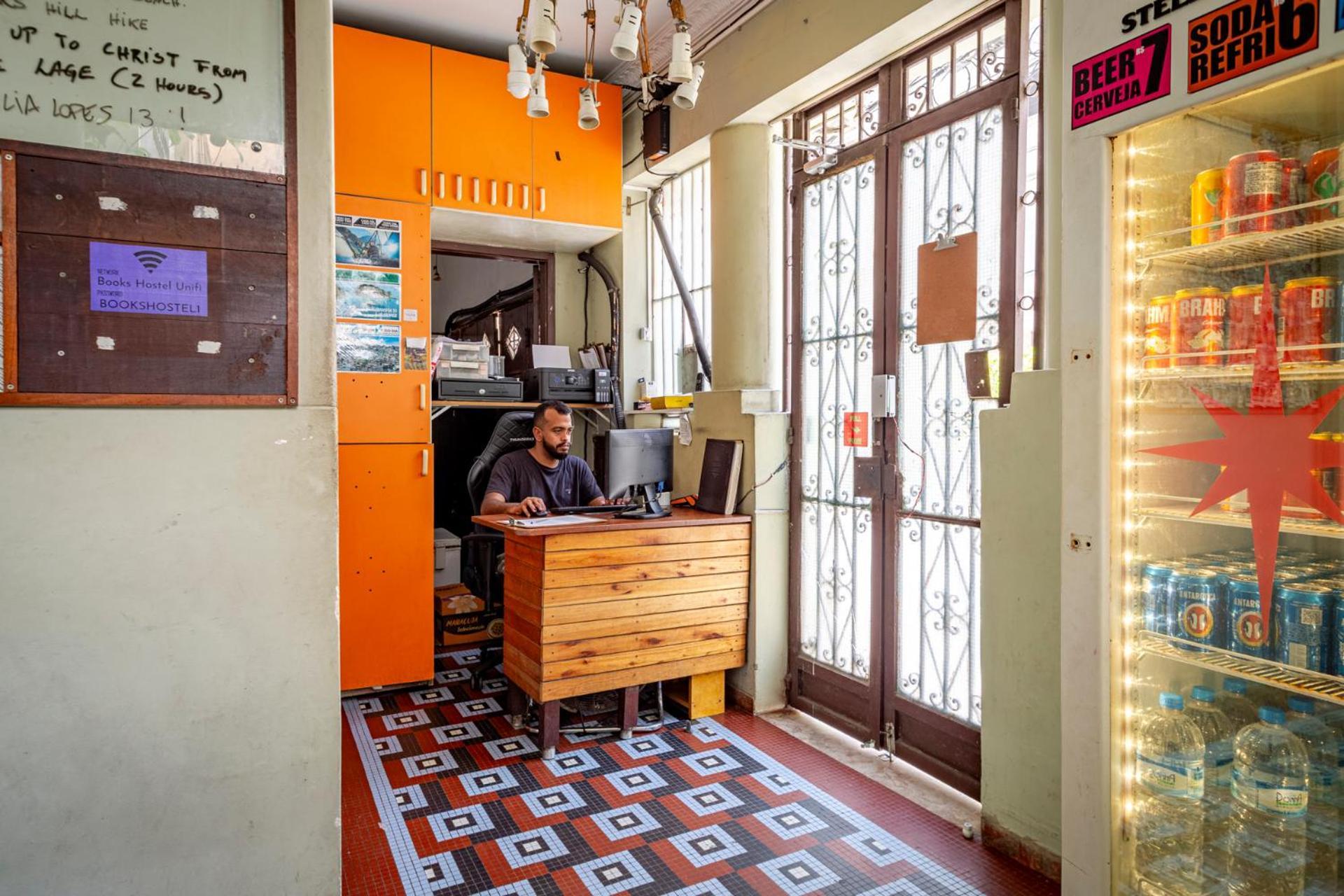 Hostel Books