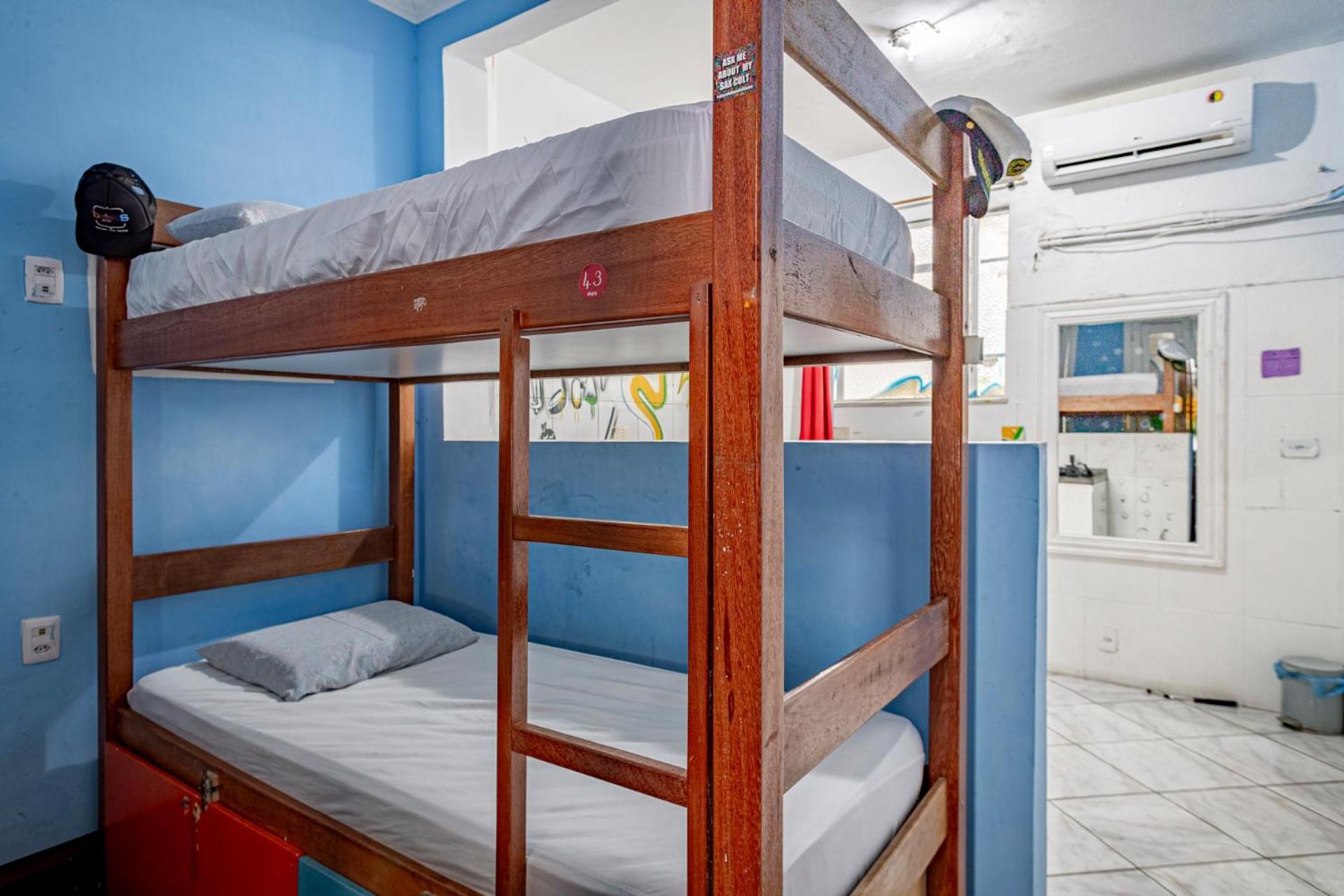 Hostel Books *