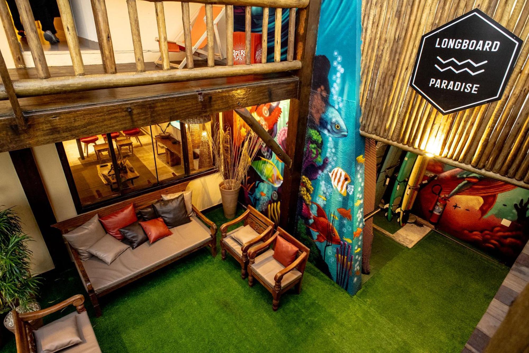 Hostel Longboard Paradise