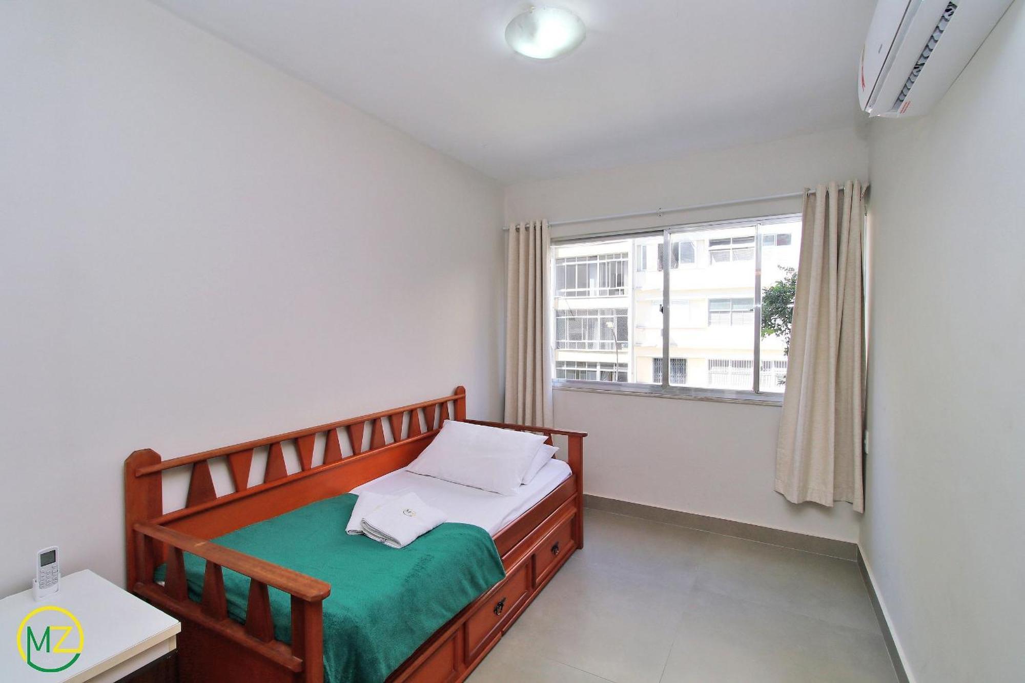 Apartamento Confortável E Econômico De 3 Quartos 8 Pessoas Em Copa *
