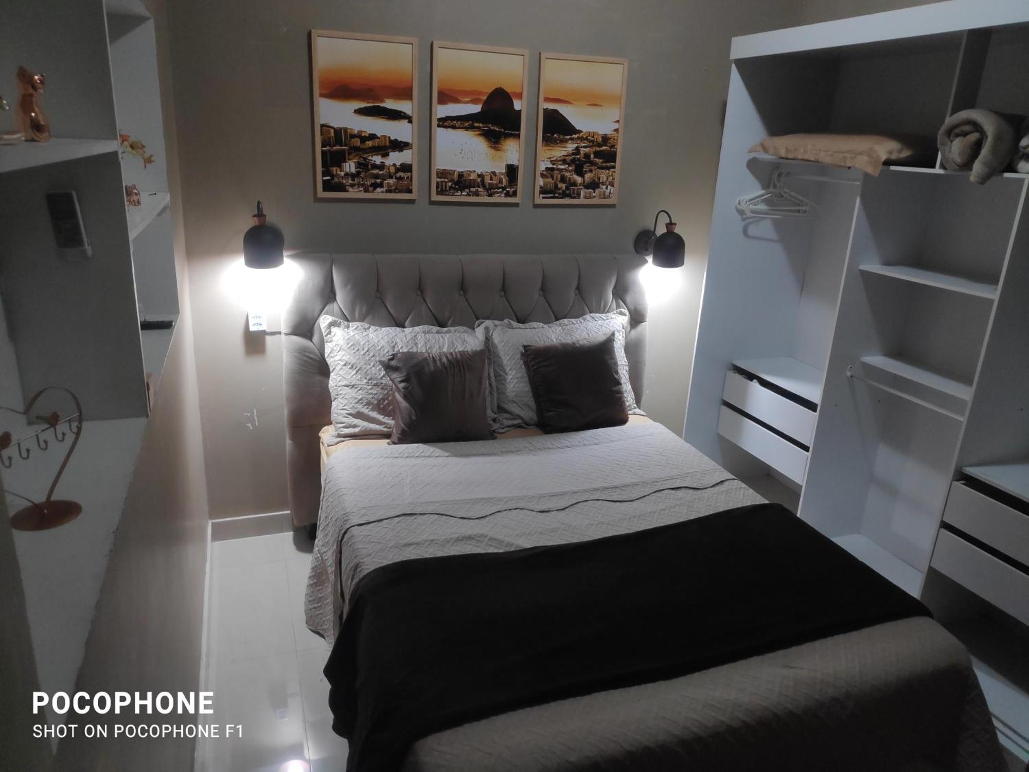 Apartamento Em Copacabana Na Quadra Da Praia Apartamento *
