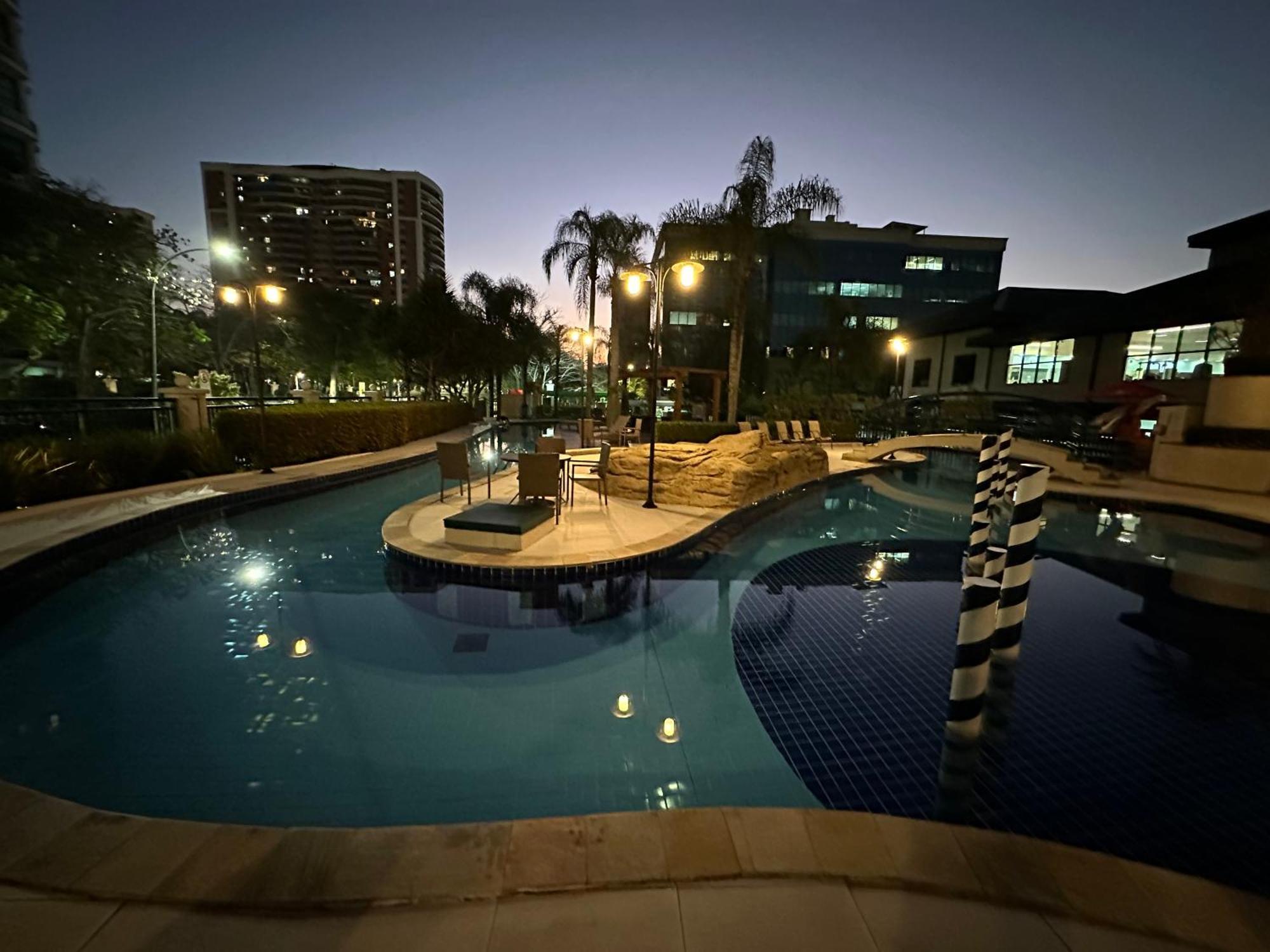 Flat Com Vista Panoramica -15- Na Barra Da Tijuca - Estacionamento Gratuito - Frigobar - Ar Condicionado - Piscina - Academia - Balsa Gratis - Varanda - Vista Parcial Mar E Lagoa Aparthotel