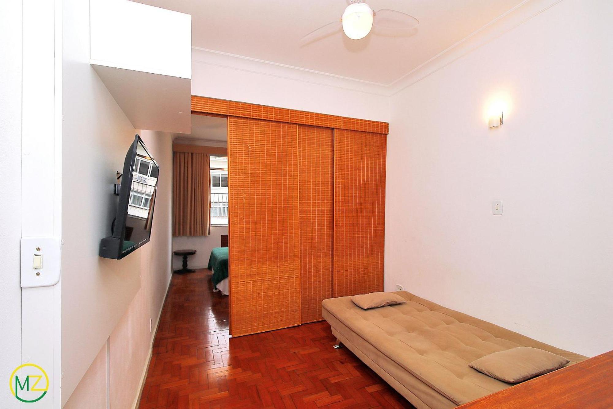 Simples E Barato Em Copacabana P/ 4 Pessoas Apartamento *