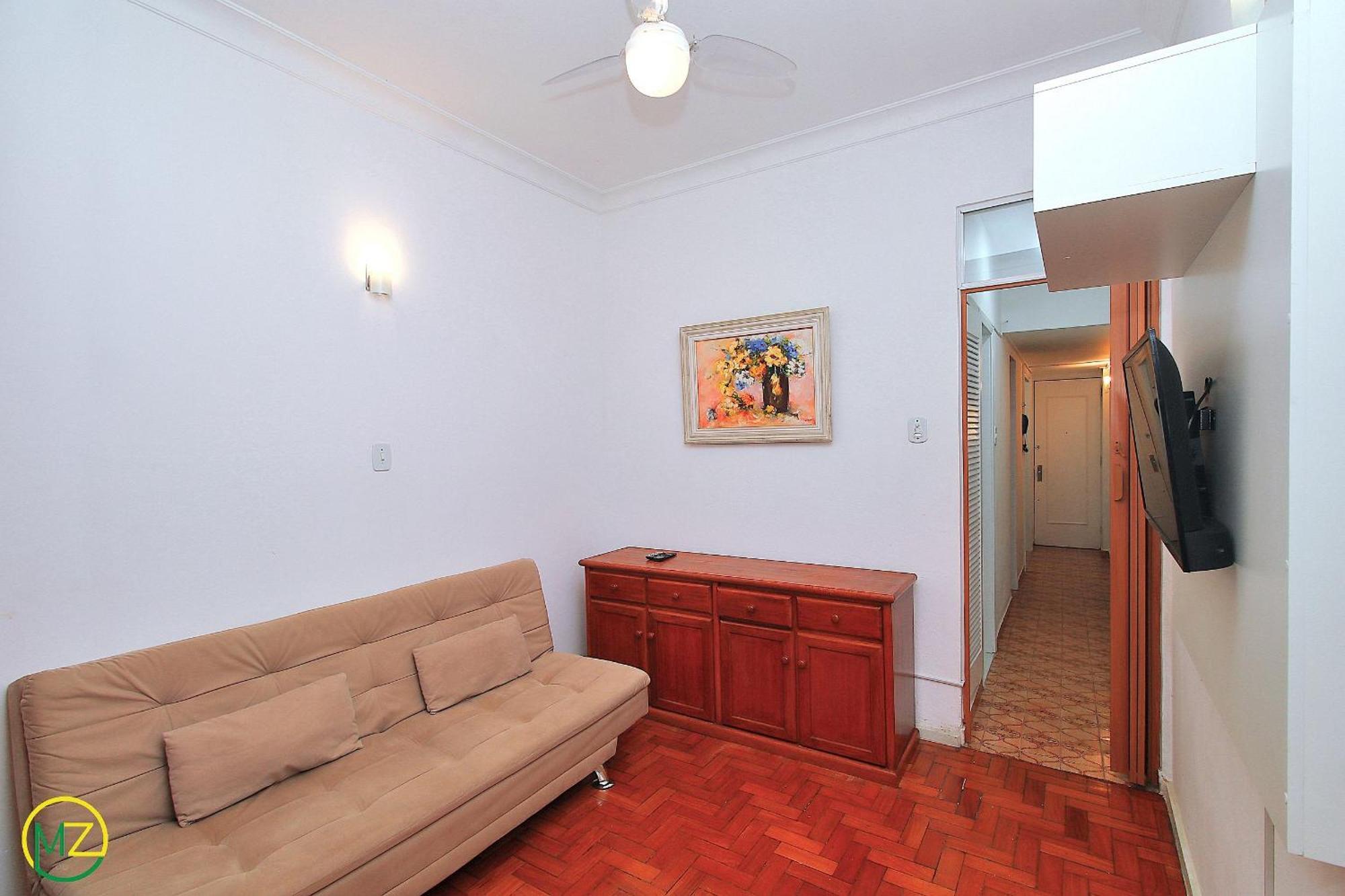 Simples E Barato Em Copacabana P/ 4 Pessoas Apartamento