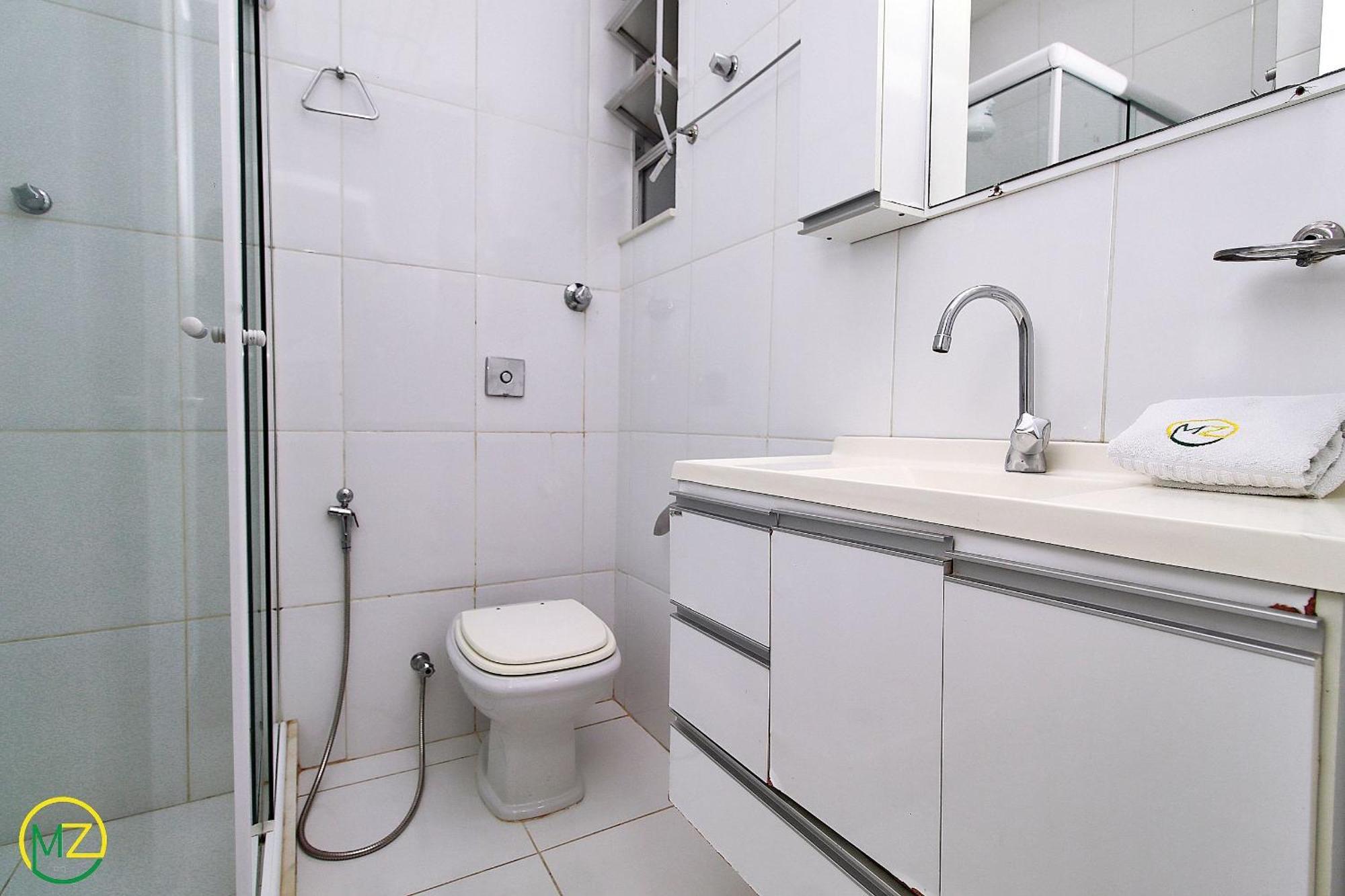 Simples E Barato Em Copacabana P/ 4 Pessoas Apartamento *