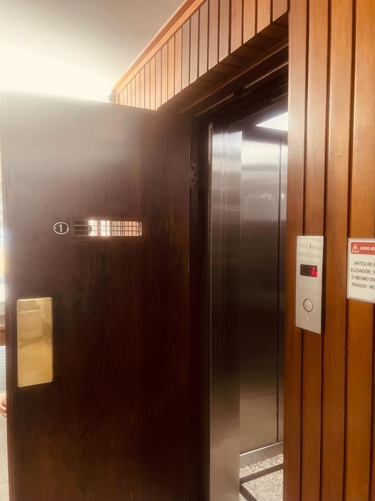 Apartamento Maravilhoso E Sala Ate 4 Pessoas No Leblon Na Av Ataulfo De Paiva Rio de Janeiro