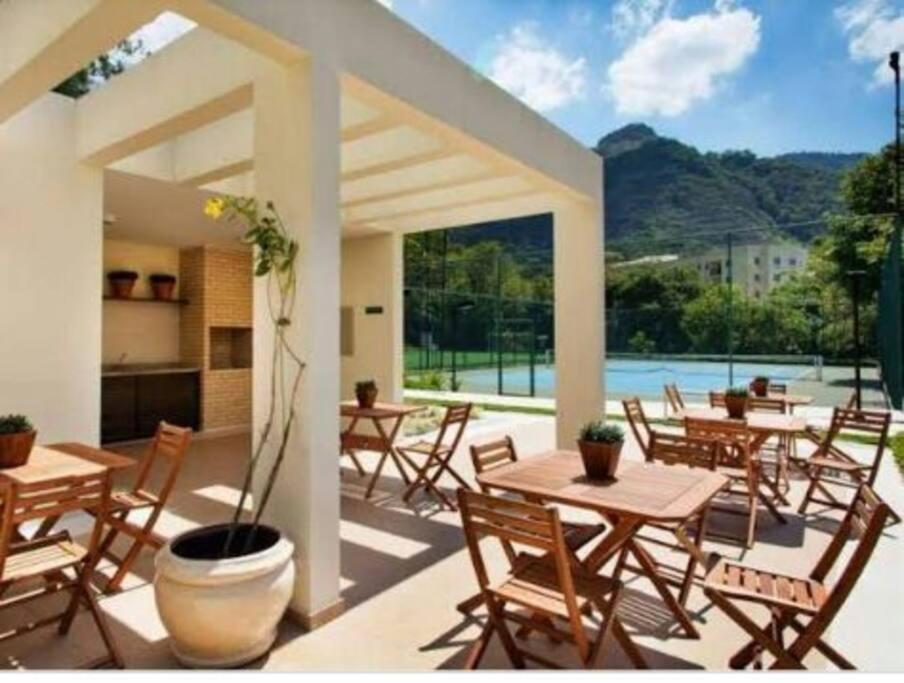 Otimo Lazer Completo, 2 Quartos, Praias, Junto A Natureza ,1km Rio Centro 4kmpolimpico &arena