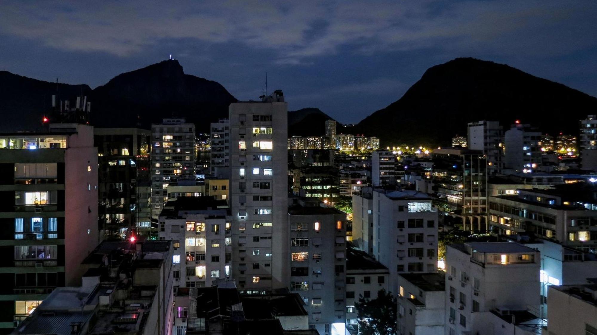Ipanema Wave Apart De Luxo Y11-005 * Rio de Janeiro