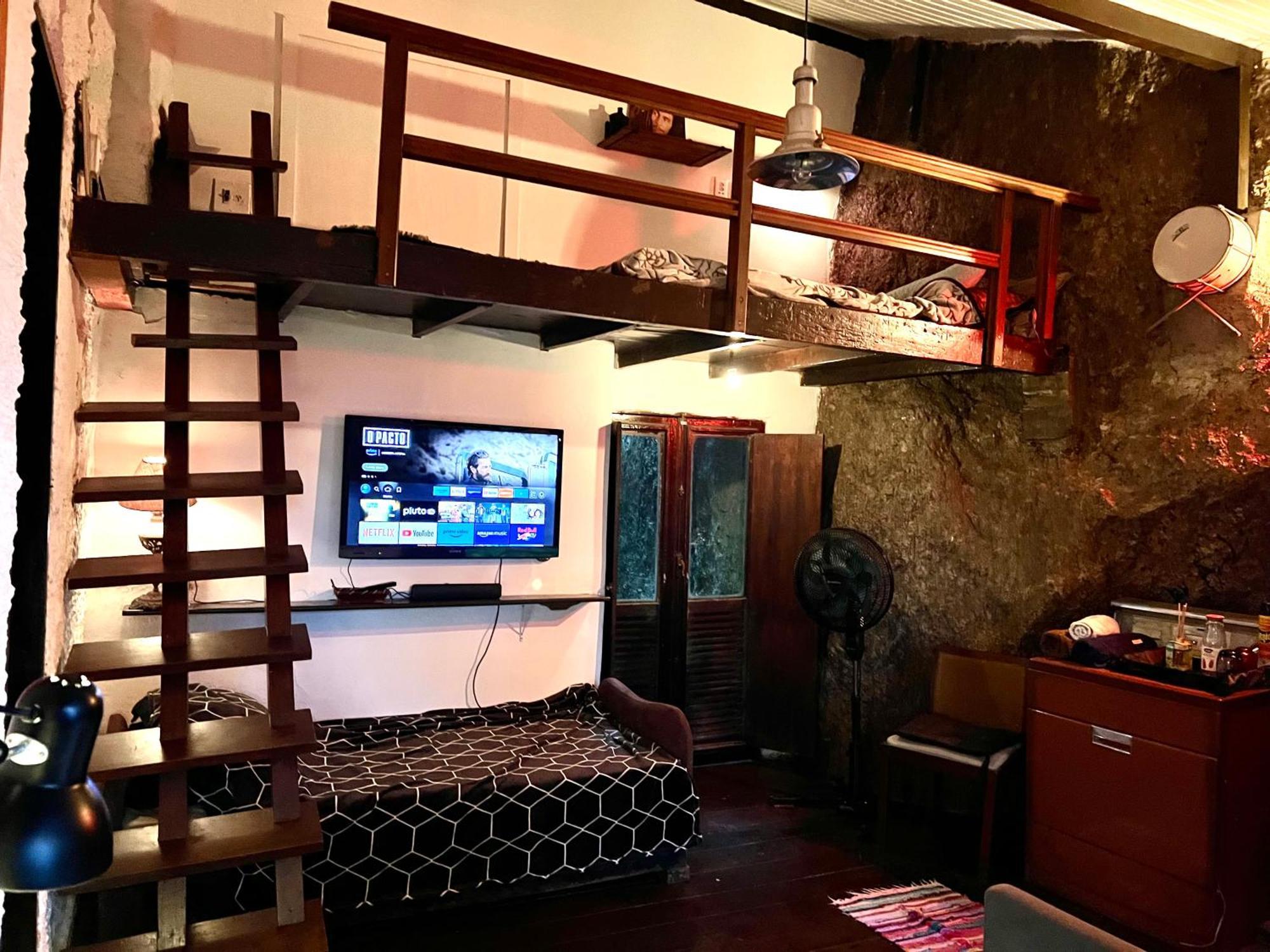 Casa de férias Amazing Forest House In The City! Private Guest - Double