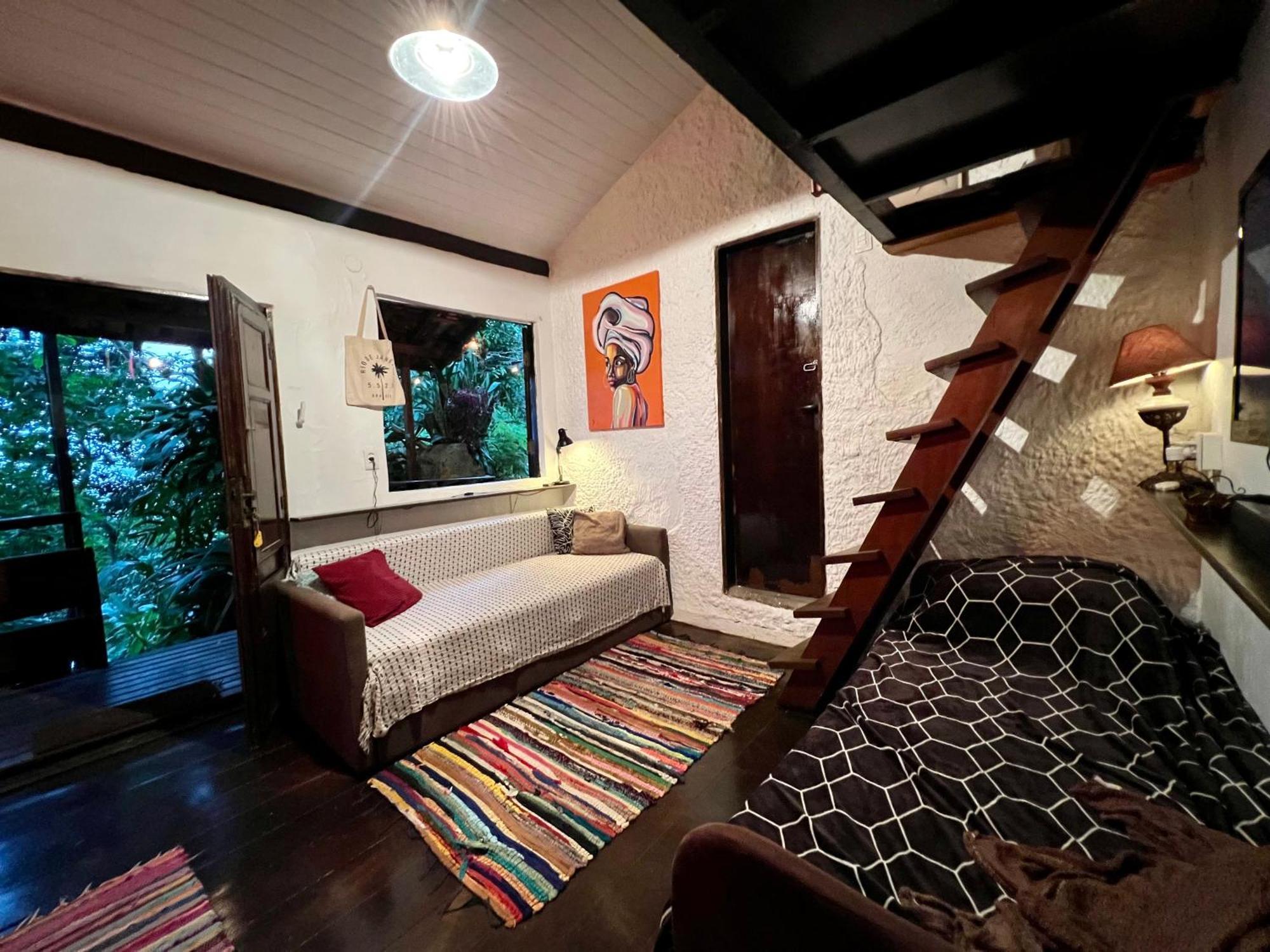 Casa de férias Amazing Forest House In The City! Private Guest - Double