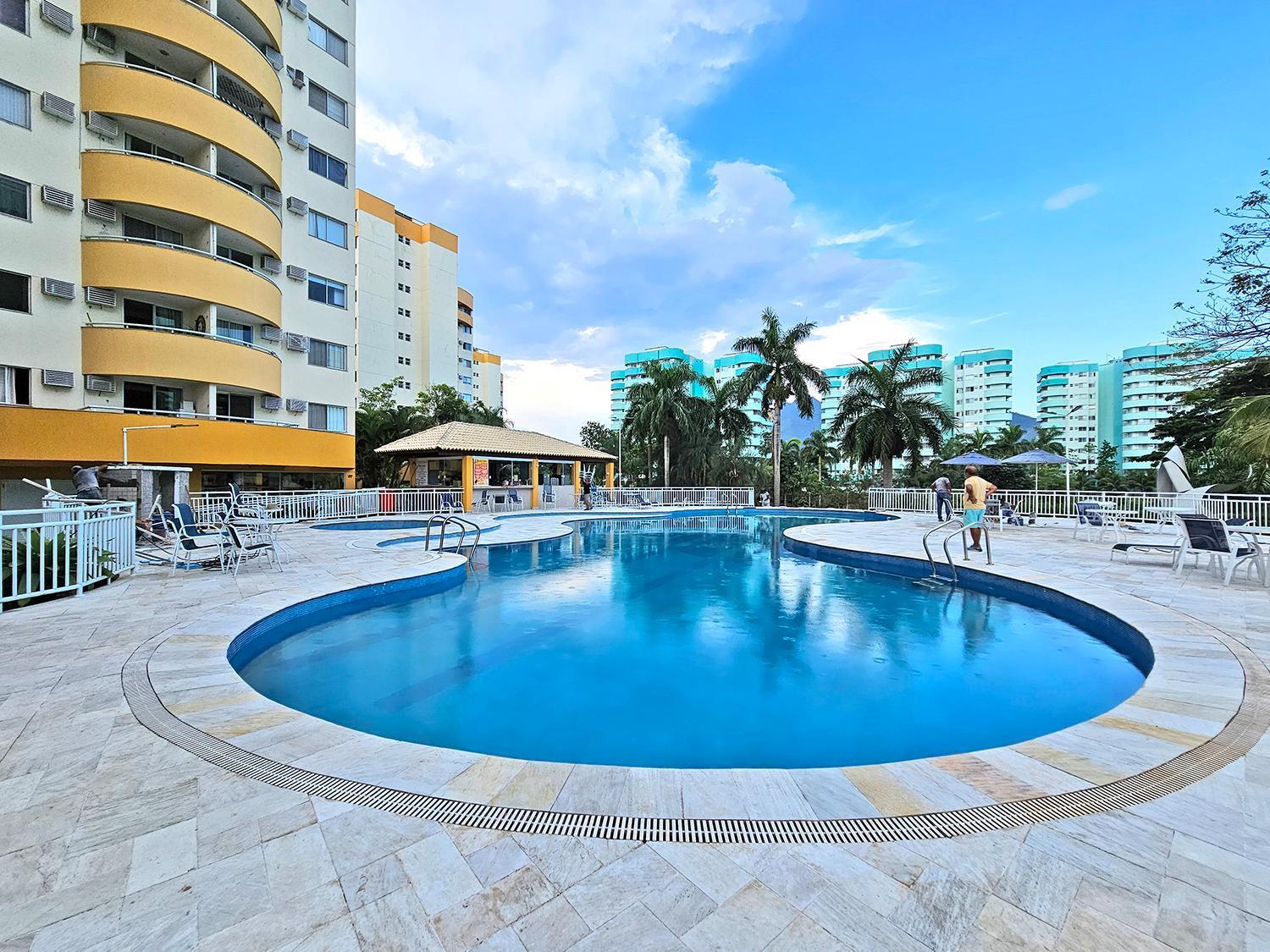 Apartamento Charmoso Na Barra Da Tijuca Proximo Ao Riocentro, Com Piscina E Estacionamento