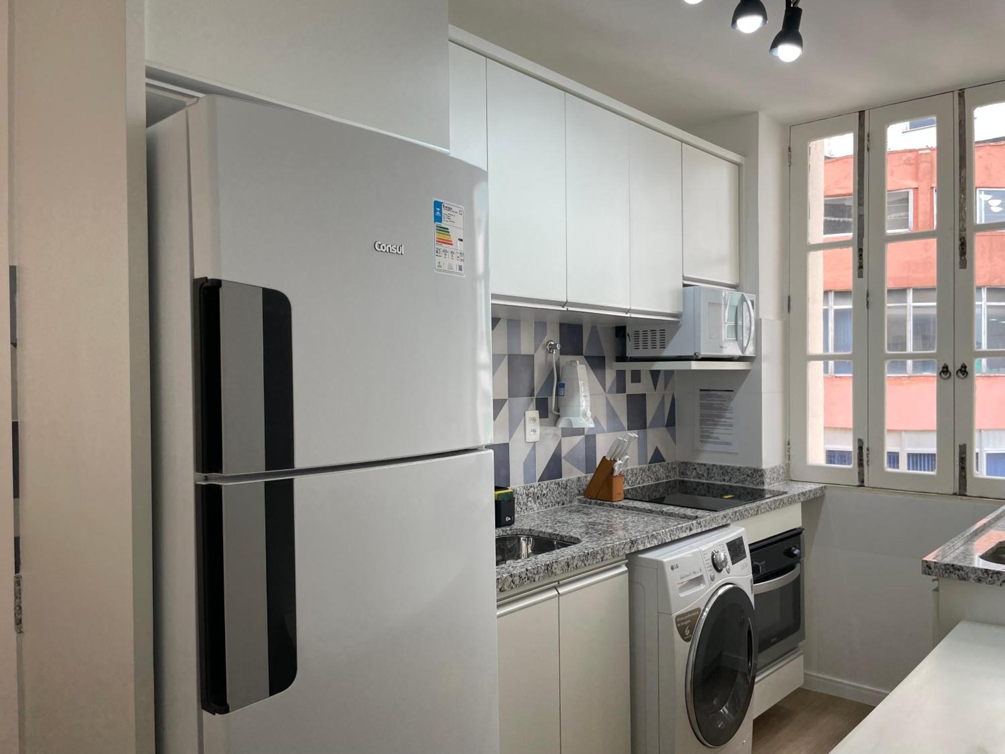 Apartamento Cinelandia Art Deco - 2qts Ao Lado Do Metro, Wifi E Cozinha Completa *