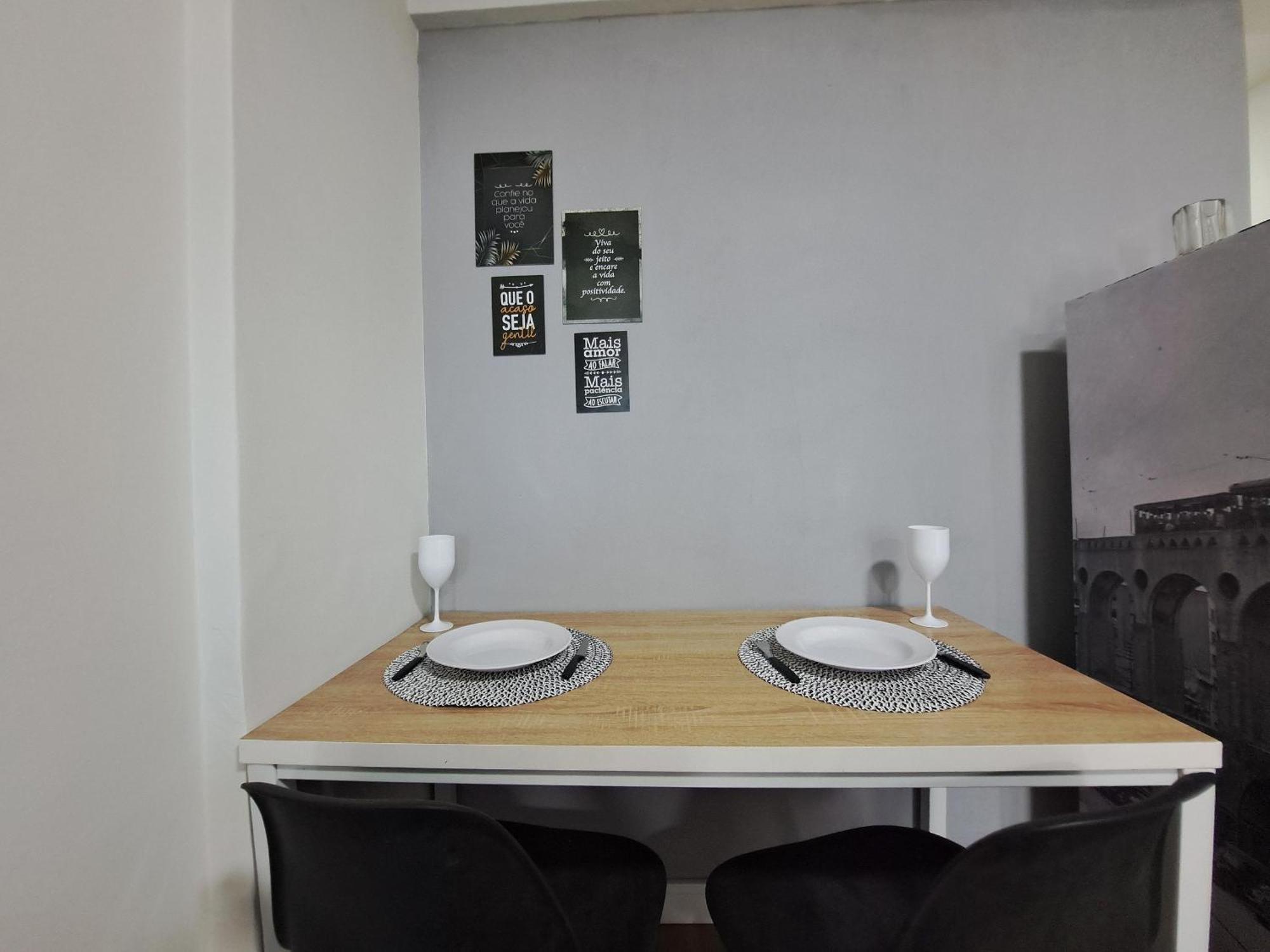 Apartamento Lindo Flat Largo Da Carioca Vlt Centro Rio Metro Na Porta - A Pe Da Lapa *