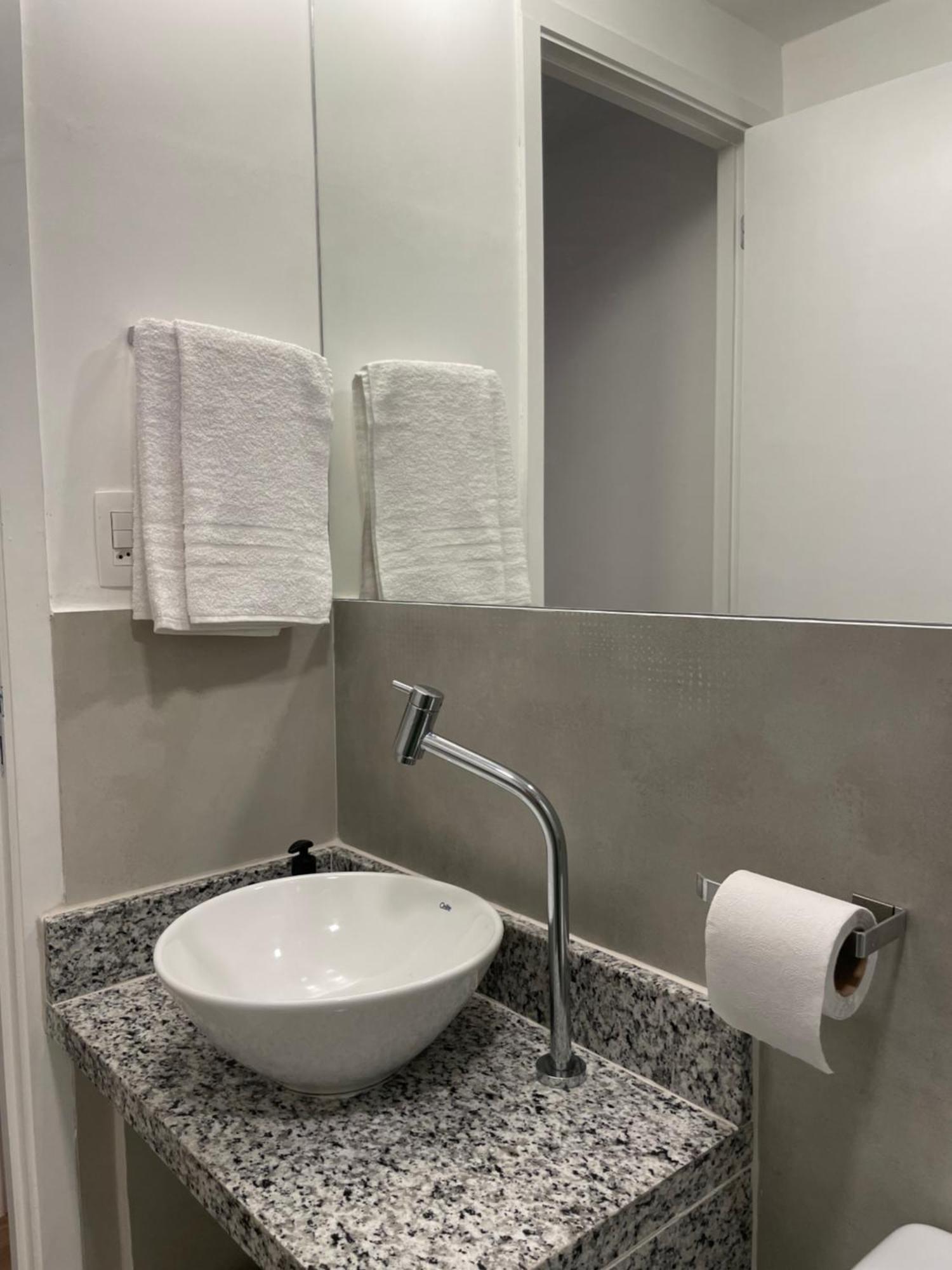 Cinelandia Art Deco - 2qts Ao Lado Do Metro, Wifi E Cozinha Completa * Rio de Janeiro