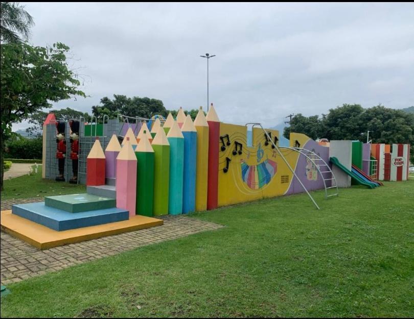 Ap De 2 Quartos Em Condominio Com Piscina Apartamento