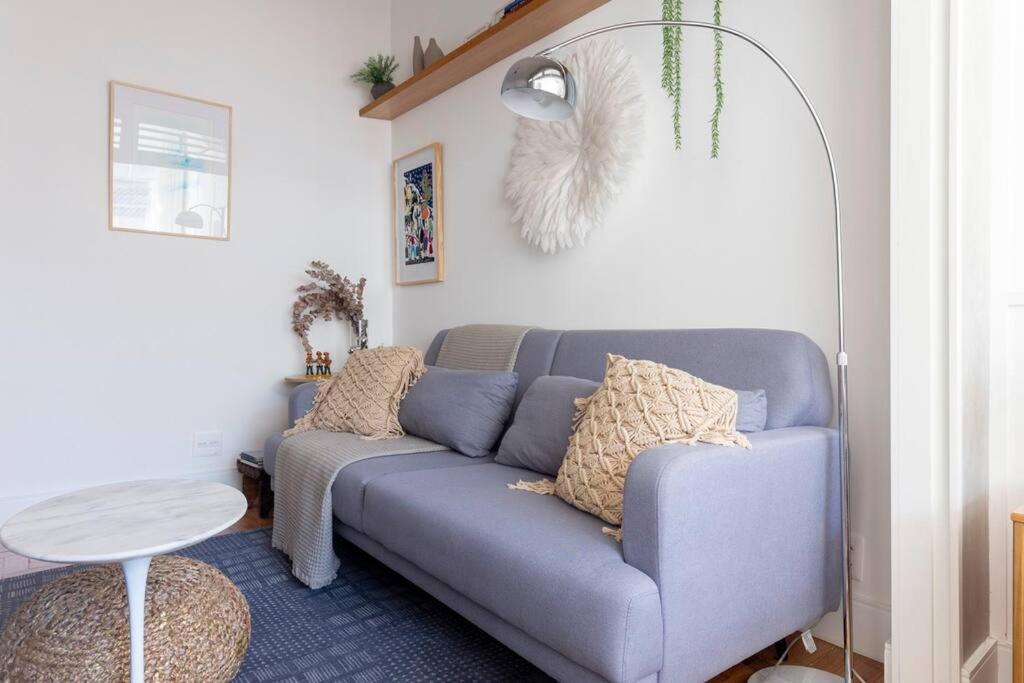 Apartamento Curtacopacabana: 1qto, Estiloso, 400mb, 5min *