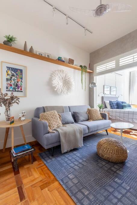 Apartamento Curtacopacabana: 1qto, Estiloso, 400mb, 5min