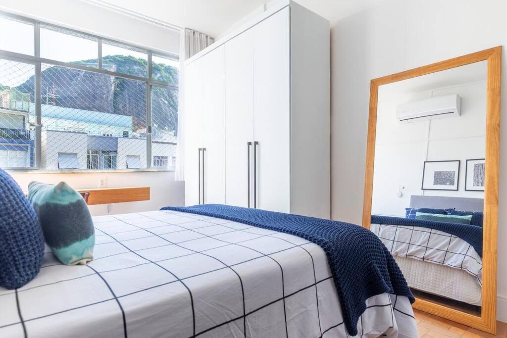 Apartamento Curtacopacabana: 1qto, Estiloso, 400mb, 5min