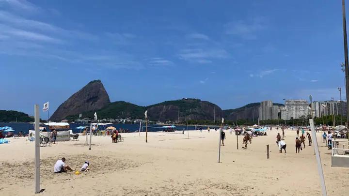 Apartamento Tipo Com Uma Linda Sacada