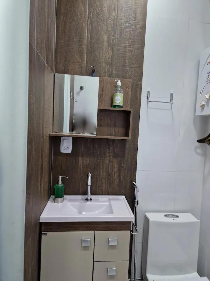 Tipo Com Uma Linda Sacada Apartamento *
