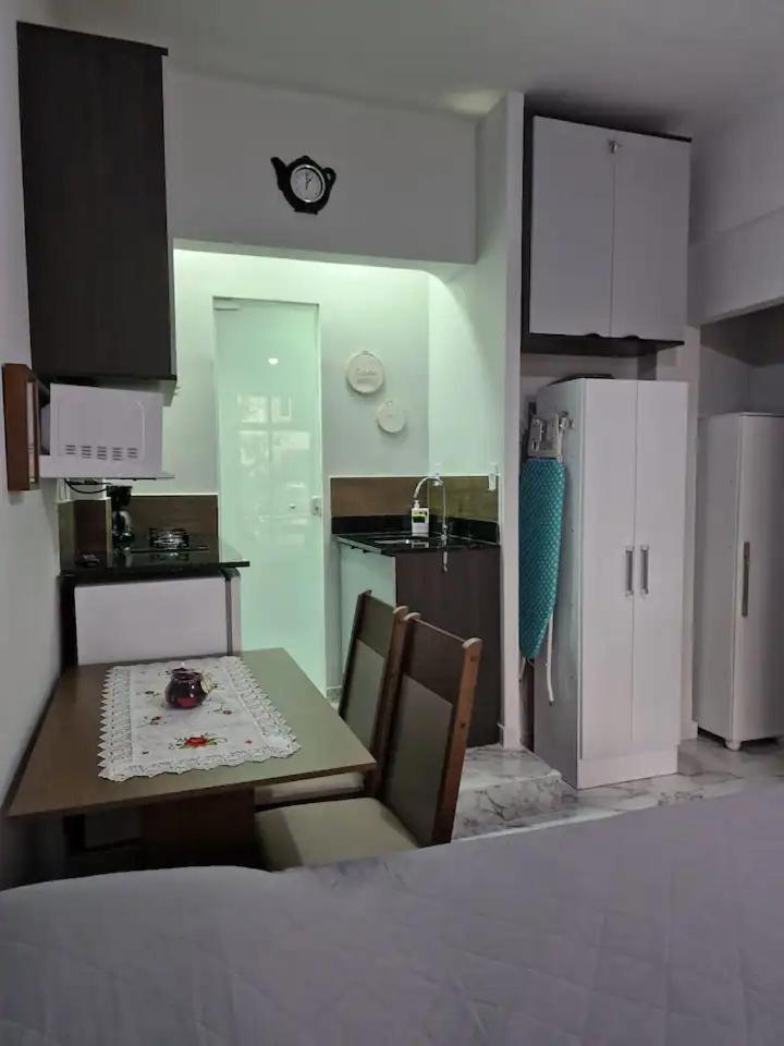 Apartamento Tipo Com Uma Linda Sacada *