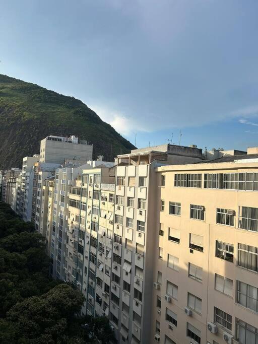 Em Copacabana