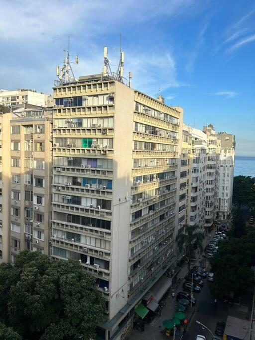 Em Copacabana