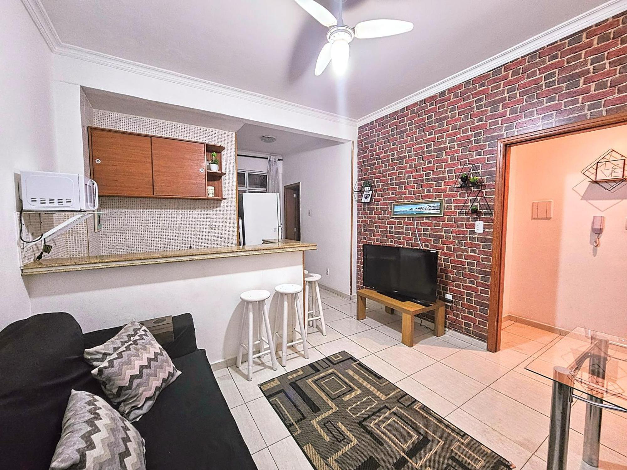 1 Quadra Da De Copacabana Apartment