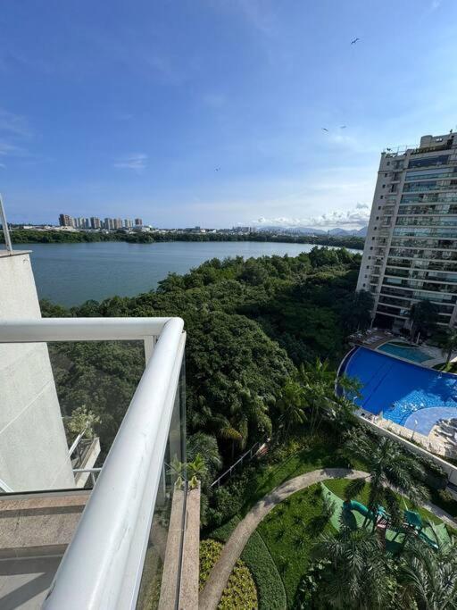 Cobertura Linear, 3 Quartos, Peninsula Apartamento