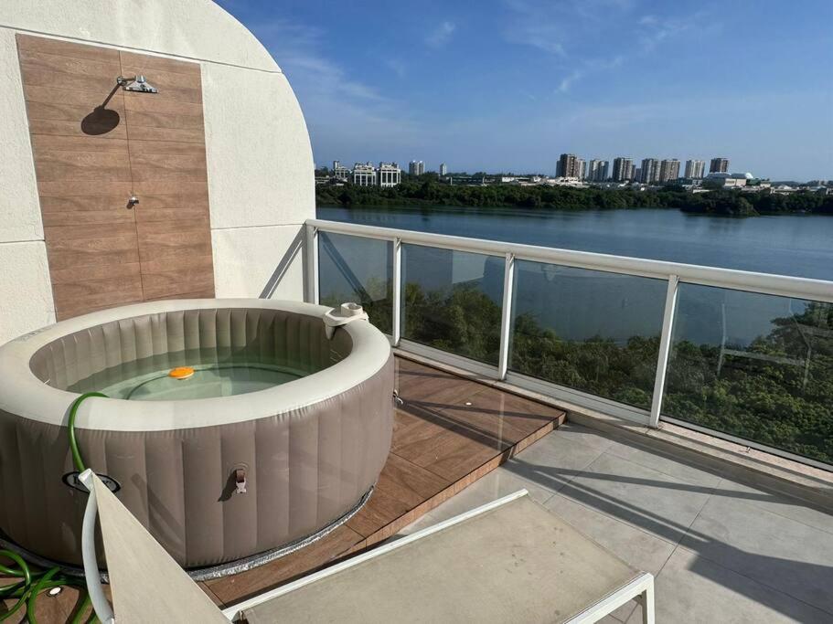 Apartamento Cobertura Linear, 3 Quartos, Peninsula