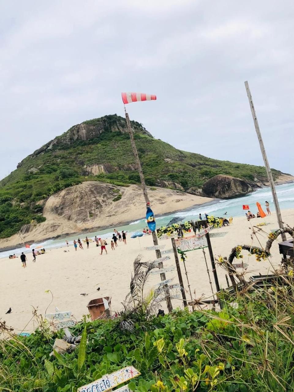 Lindo No Recreio Bem Pertinho Da Hotel *