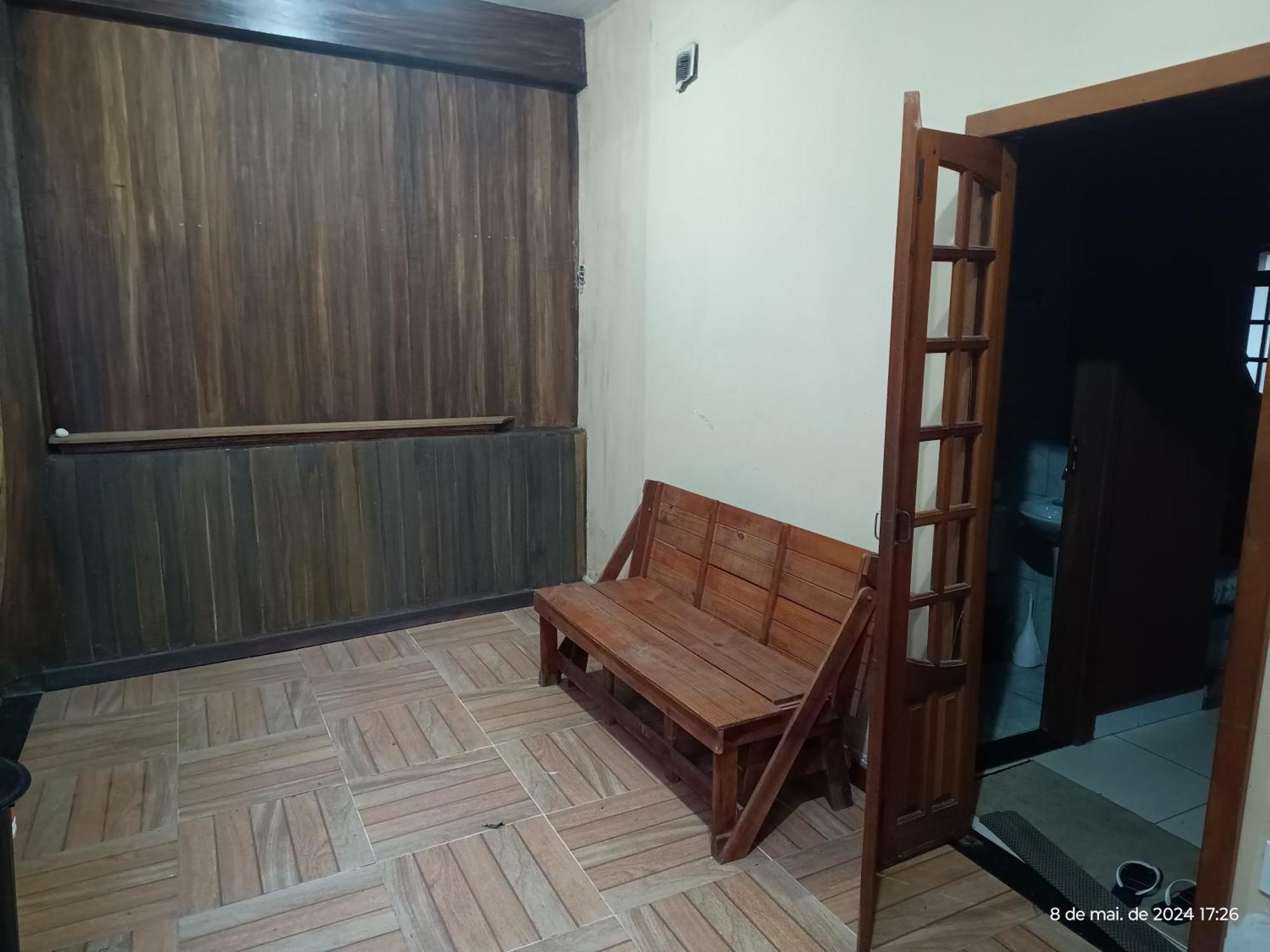 Trabalhadores Proximo Ao Westshopping, Industrial, Avenida Brasil Em Campo Grande Casa de Férias