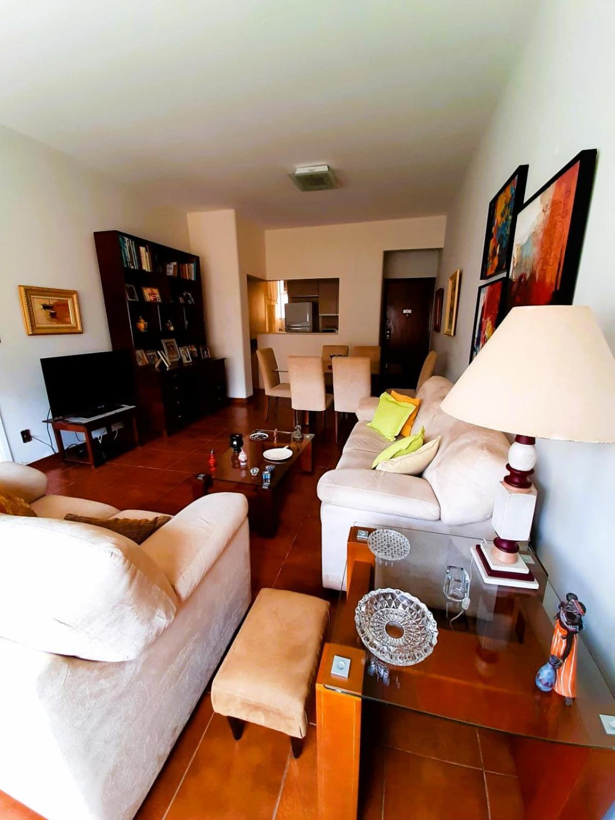 So Elas / Copacabana Individual Mulheres Apartment *