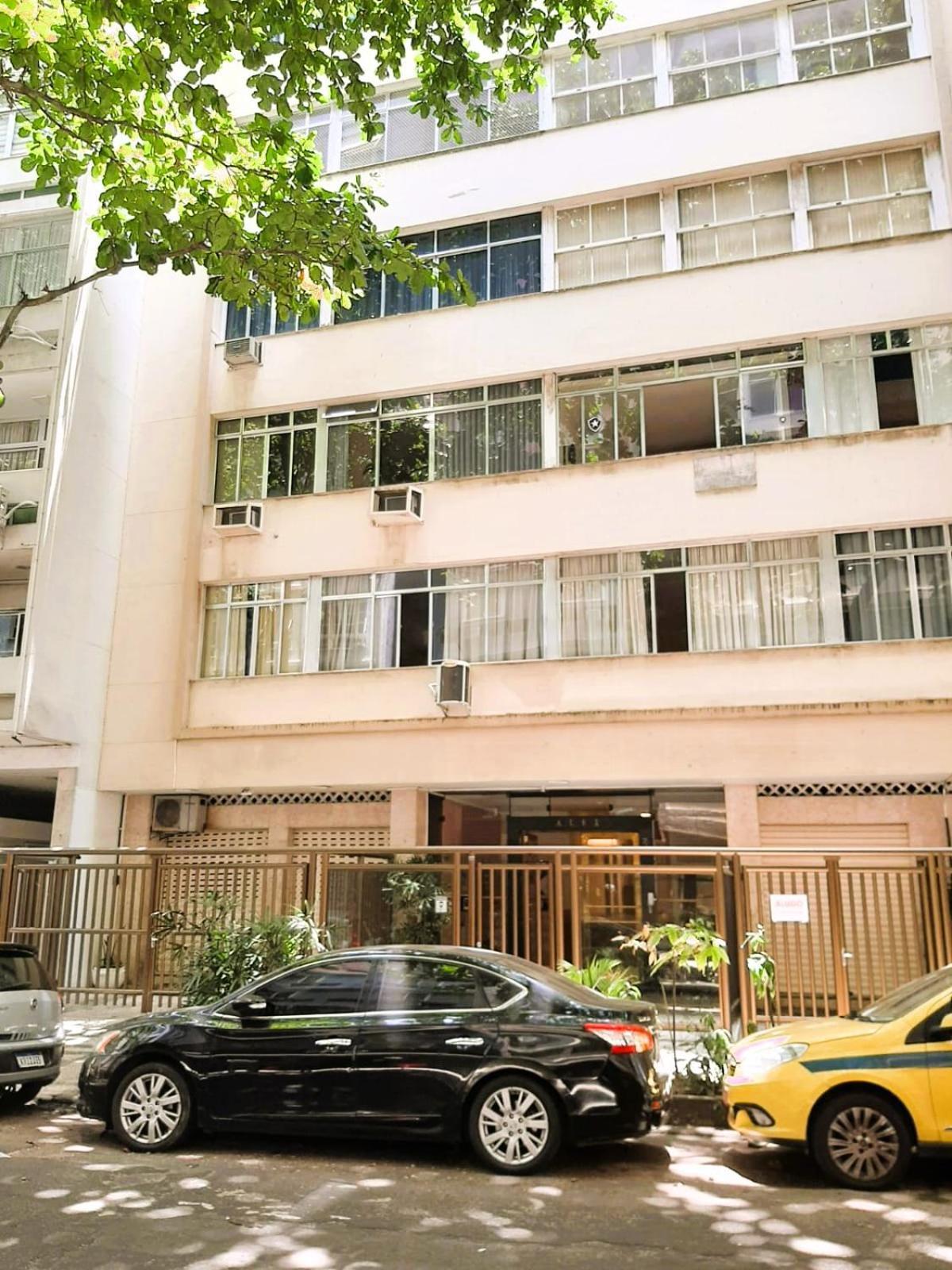 So Elas / Copacabana Individual Mulheres Apartment