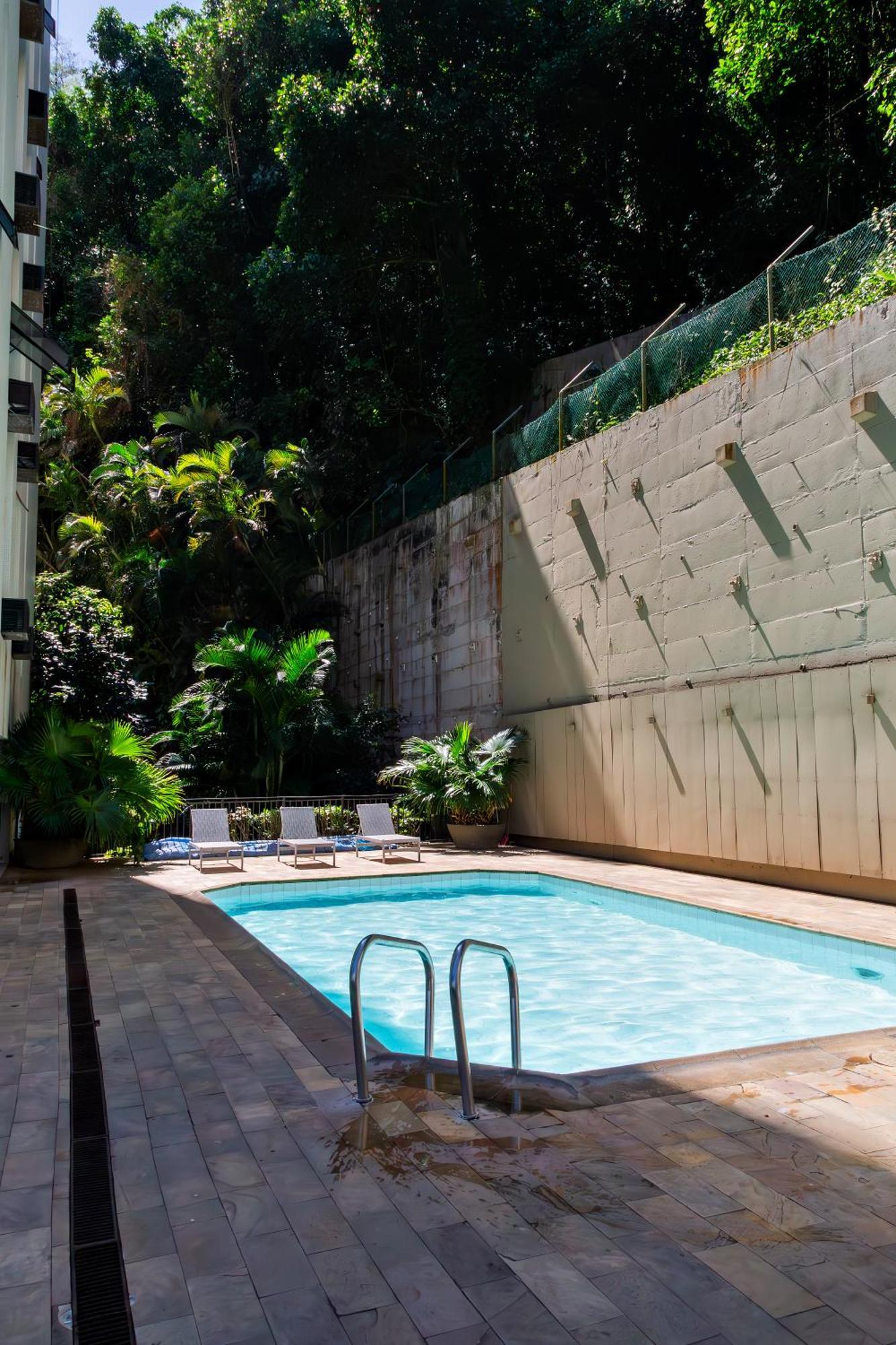 Apartamento A 5min- Com Piscina, Portaria 24hrs, Internet 500mg, Shopping Rio Sul 2min A Pe!