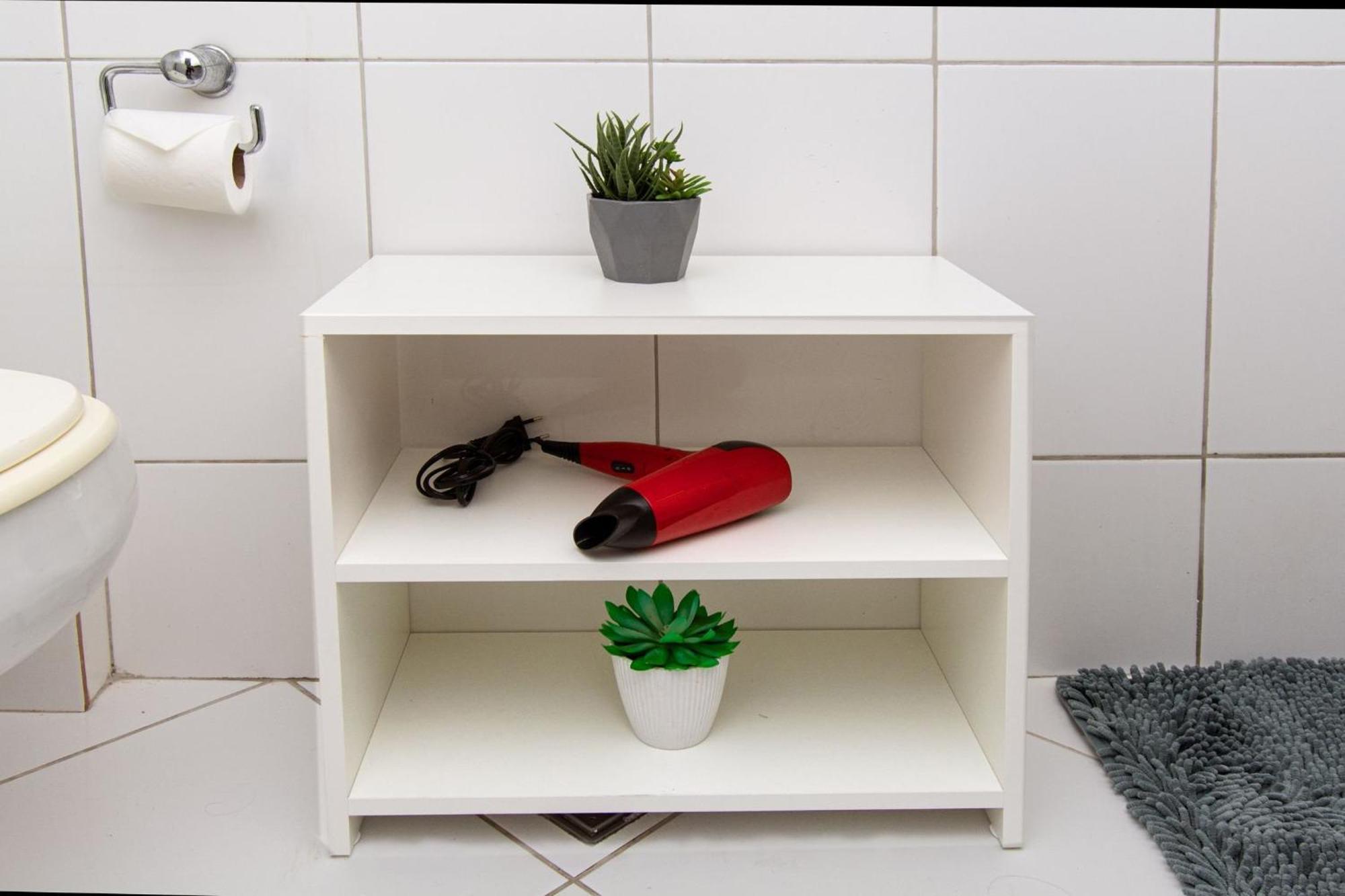 Maravilhoso Loft Em Copacabana A 150 Metros Da Com Um Varandao Em Meio Ao Verde. *