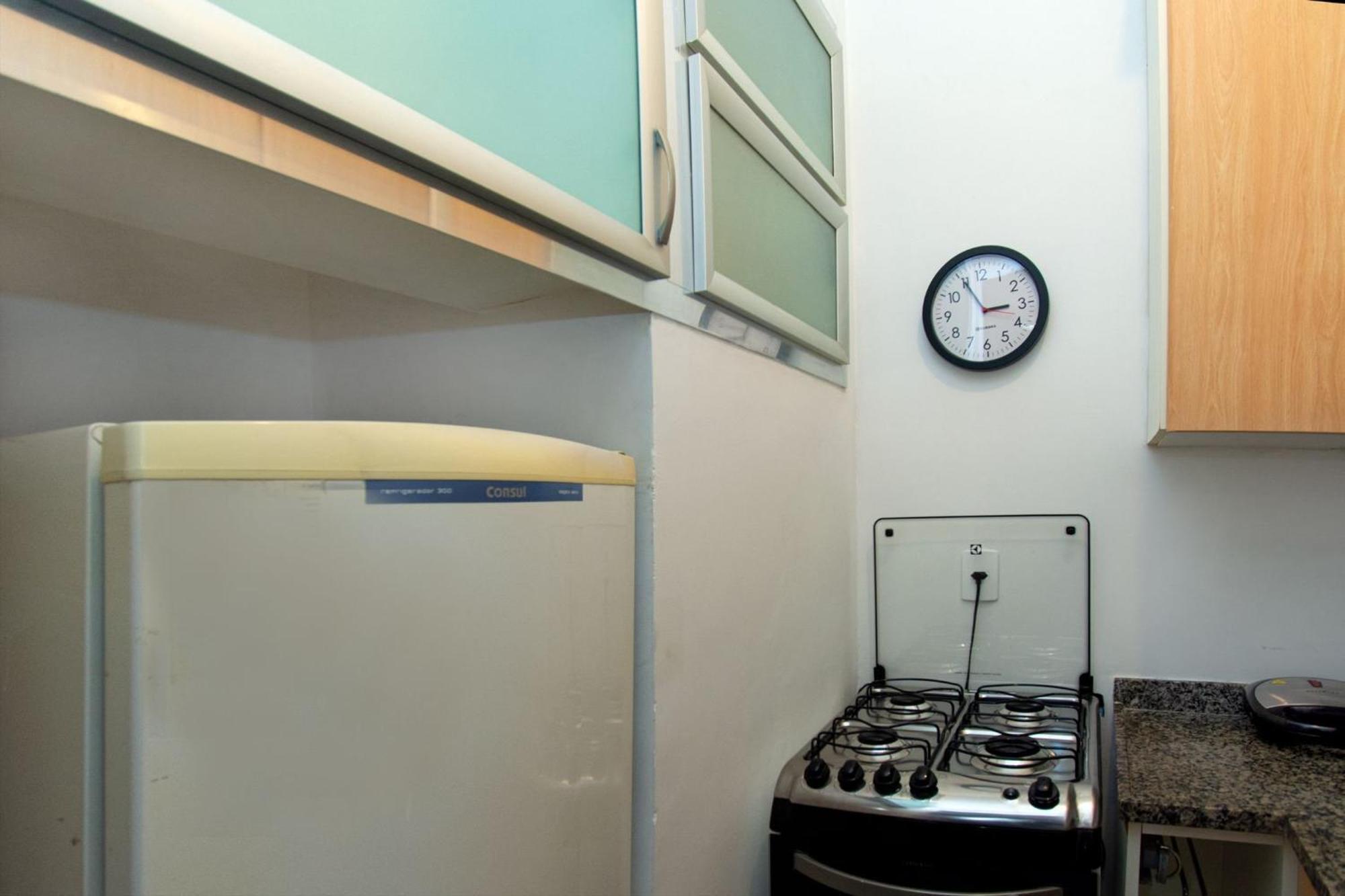 Apartamento Maravilhoso Loft Em Copacabana A 150 Metros Da Com Um Varandao Em Meio Ao Verde.