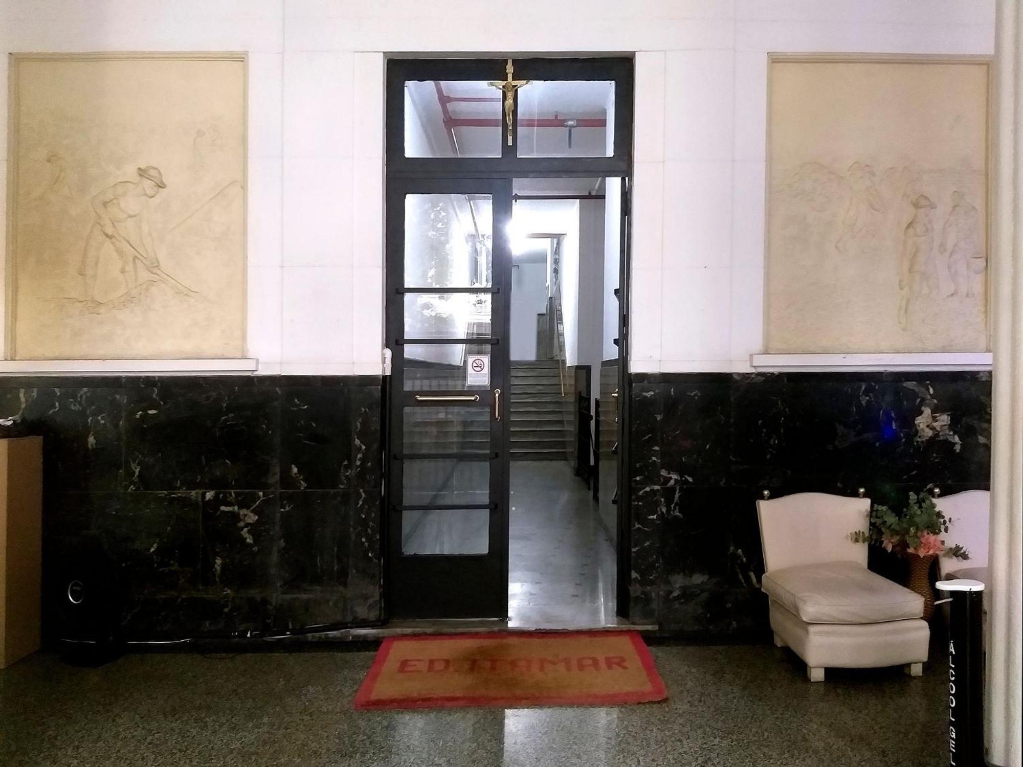 Maravilhoso Loft Em Copacabana A 150 Metros Da Com Um Varandao Em Meio Ao Verde. Apartamento Rio de Janeiro