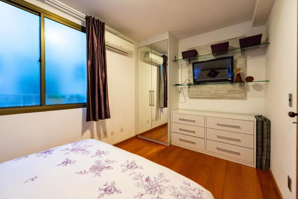 Elegant Ipanema By The *