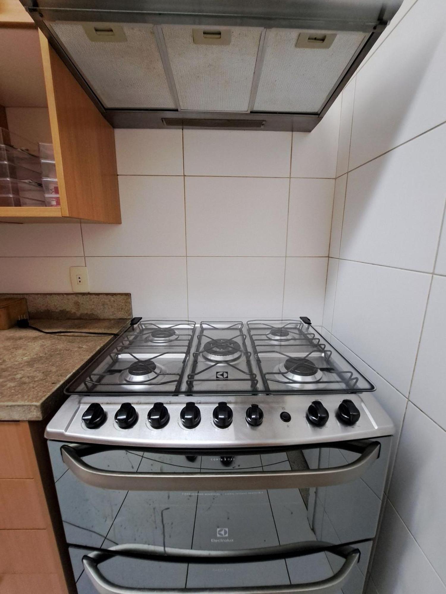 Quarto2 Exclusivo Ar Vaga Metro Copacabana - Proprietario Mora No Local Rio de Janeiro