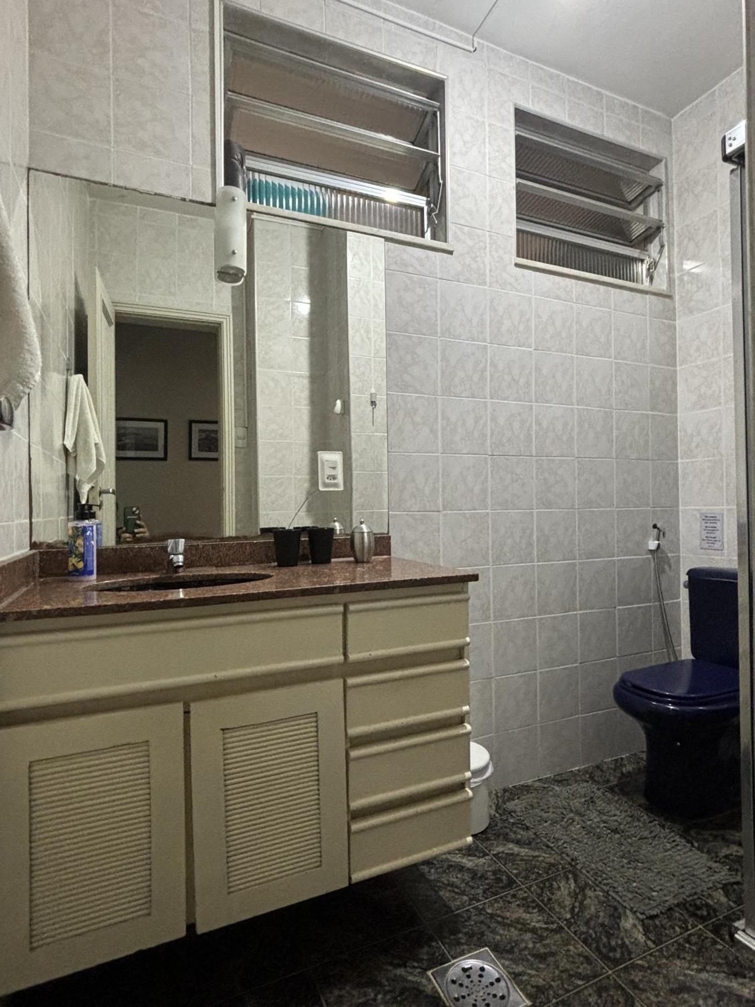Lgbt Friendly - Em Ipanema Posto 9 - Casa De Vitor E Carlos *