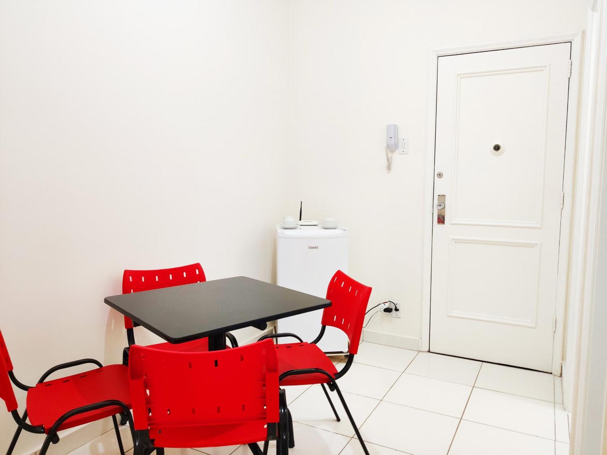 Apartamento Beira-mar Reformado Na Av Atlantica 207