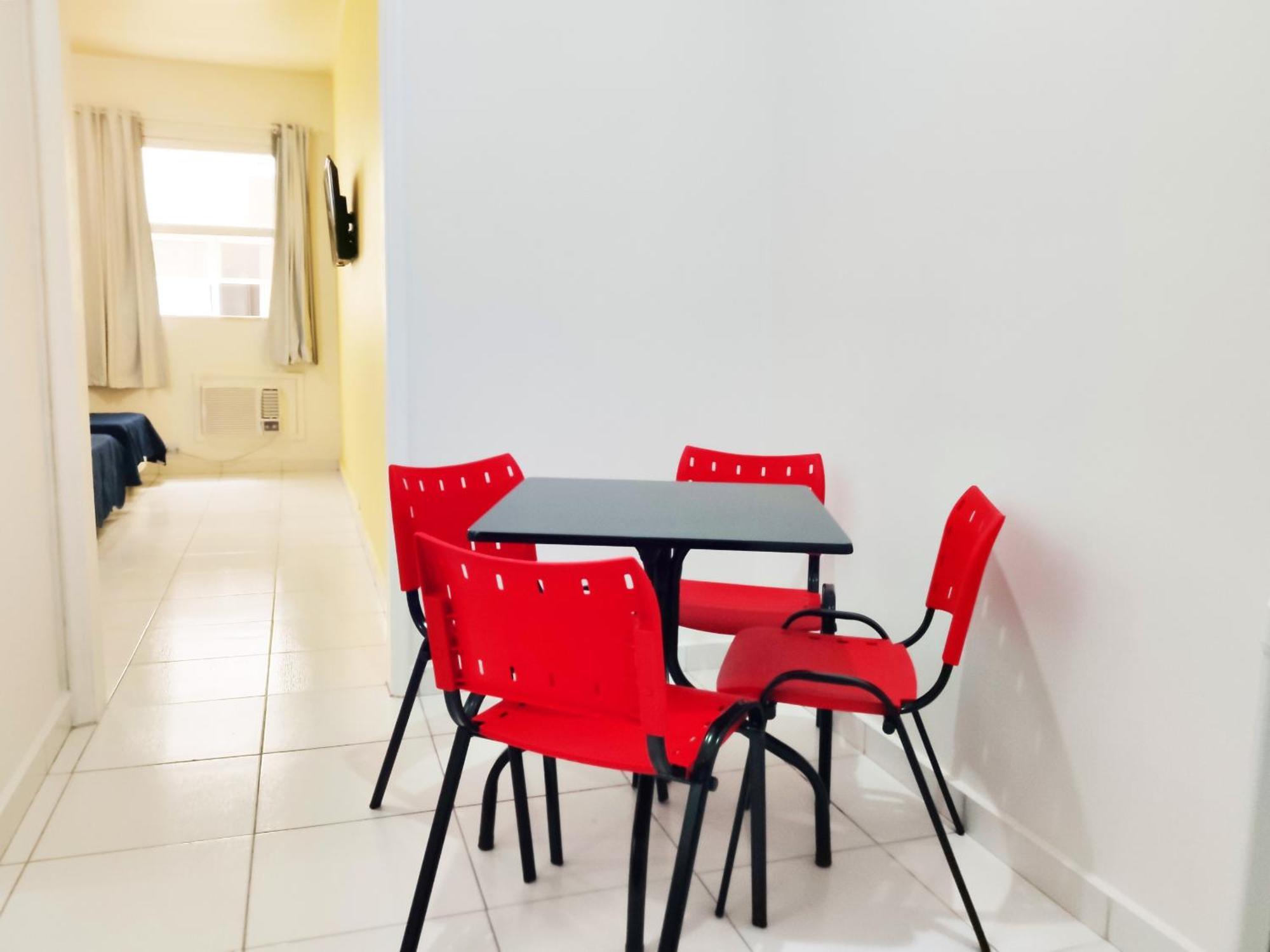 Apartamento Beira-mar Reformado Na Av Atlantica 207