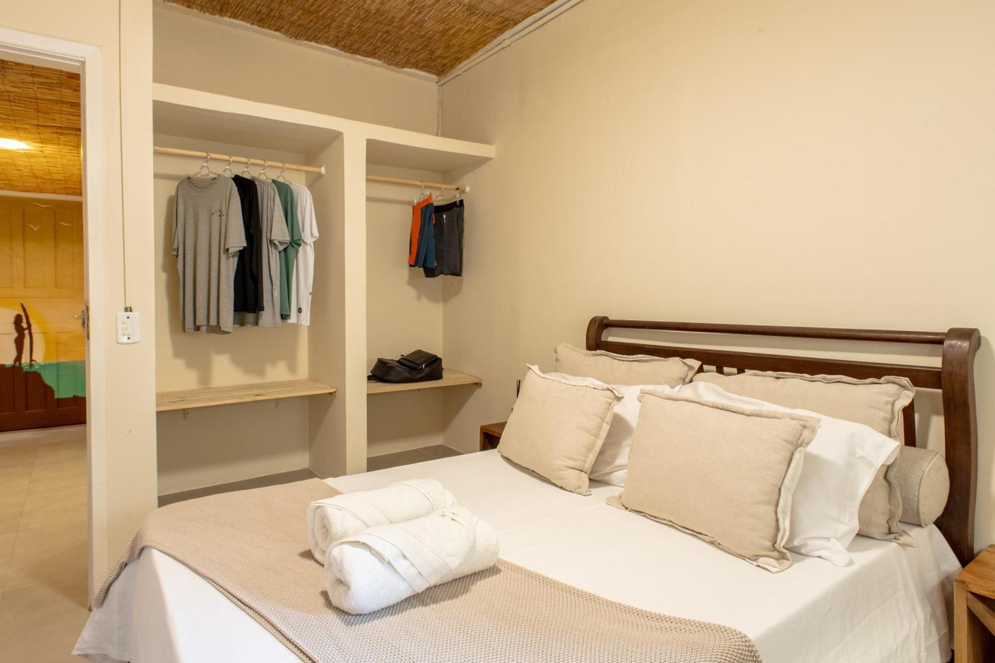 Longboard Paradise Hostel *