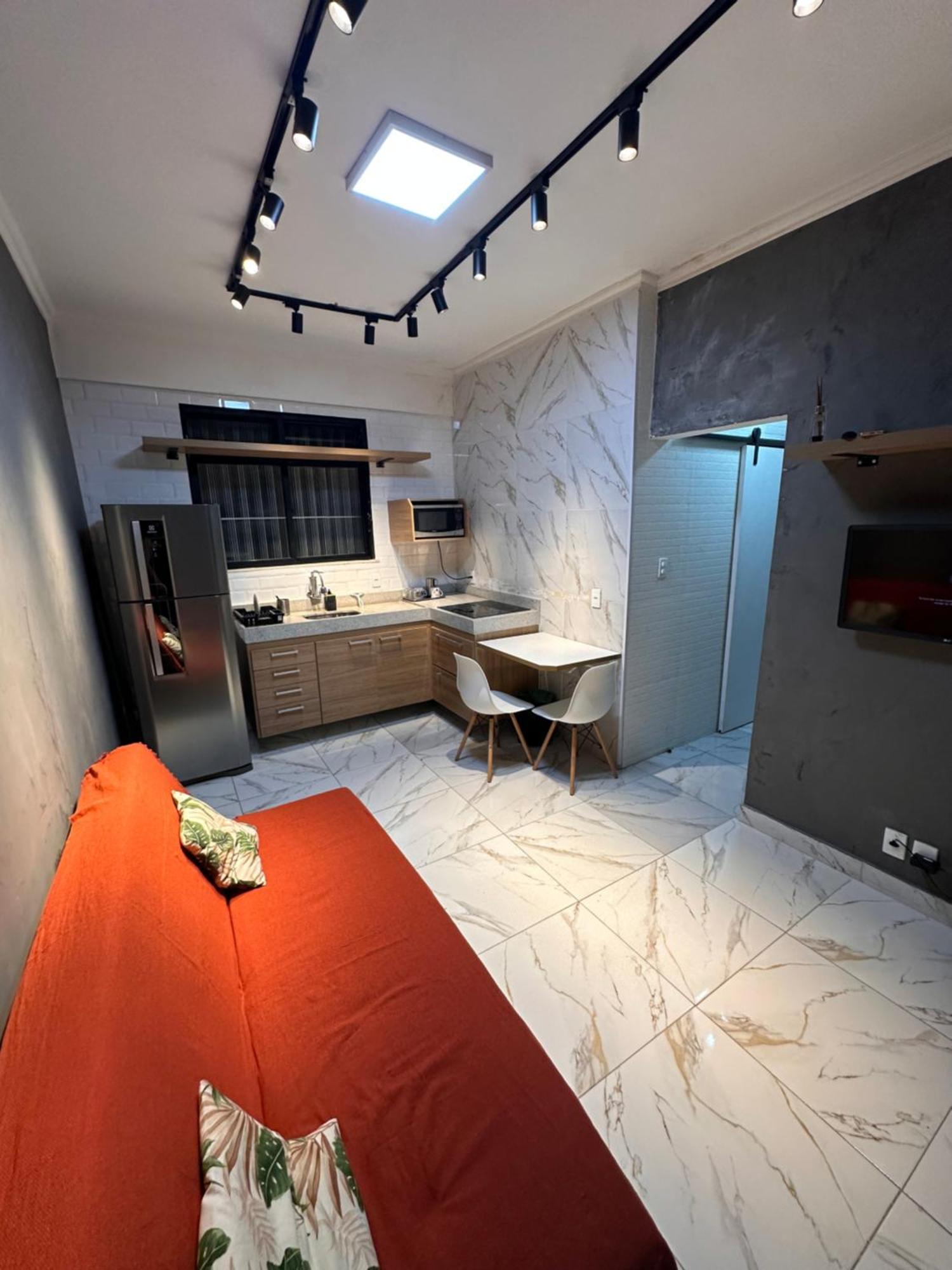 Apartamento Inteiro A Duas Quadras Do Metro E Da