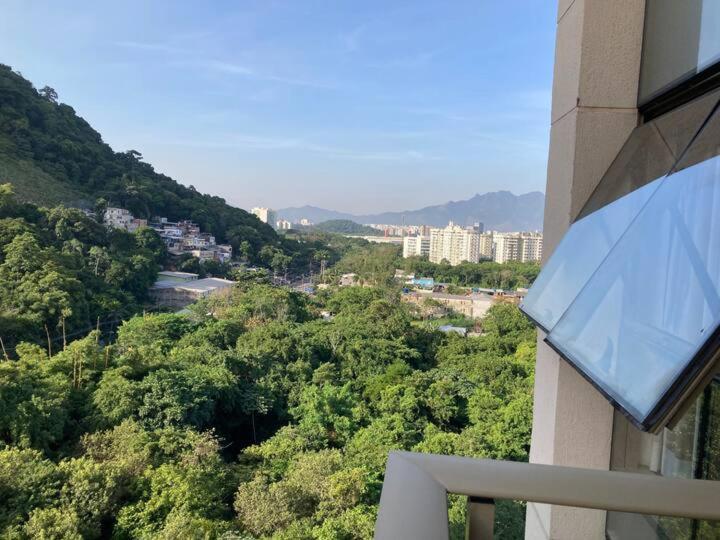 Via Premiere - Flat - Riocentro - Barra Olimpica - Vista Montanha Hotel *