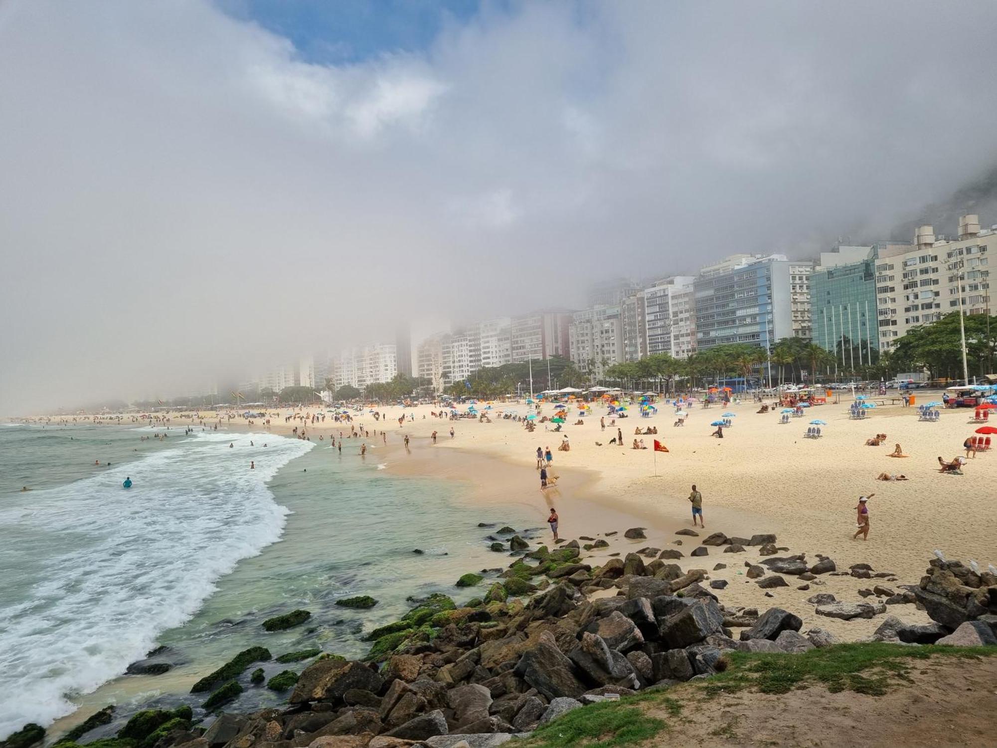 1 C Vista Livre E Banheiro Privativo E Perto Praias Ipanema Leblon Arpoador Copacabana E Do Cristo Redentor Do Bondinho Pao Acucar Etc Chegando Cedo Que O Check-in Do Meio-dia, Deixe Suas Malas, Idem No Check-out 10h Manha Homestay Rio de Janeiro