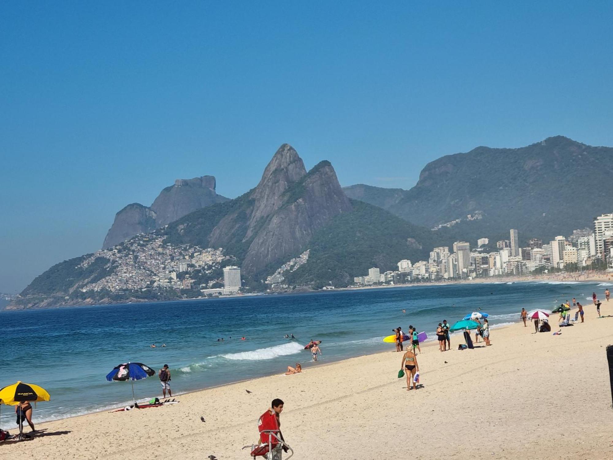 1 C Vista Livre E Banheiro Privativo E Perto Praias Ipanema Leblon Arpoador Copacabana E Do Cristo Redentor Do Bondinho Pao Acucar Etc Chegando Cedo Que O Check-in Do Meio-dia, Deixe Suas Malas, Idem No Check-out 10h Manha