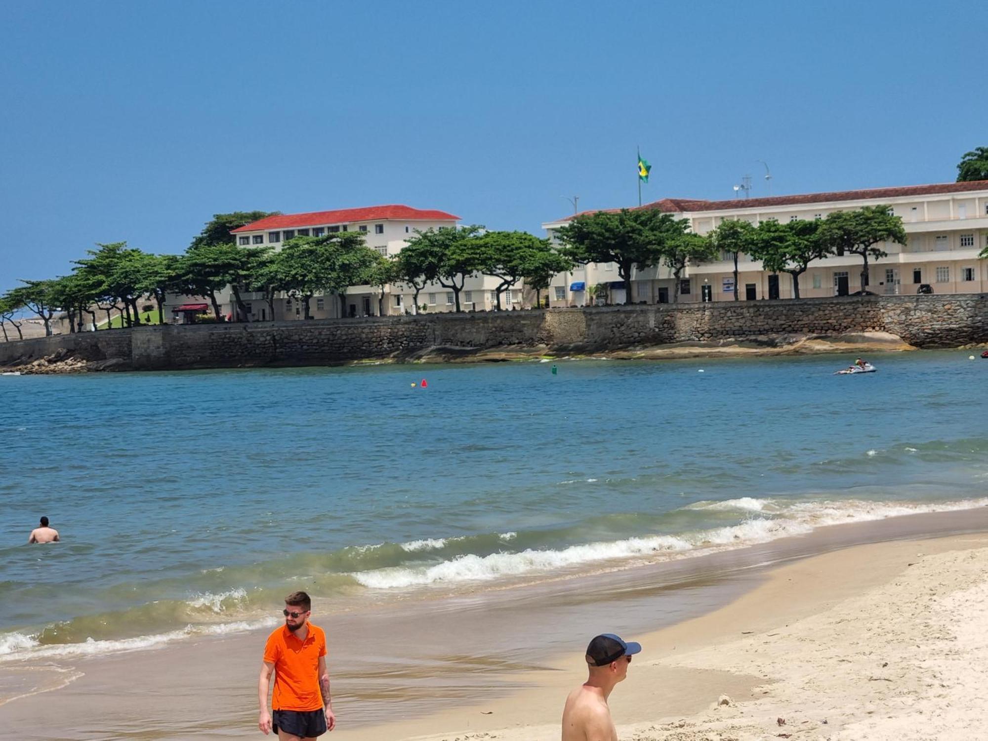 Homestay 1 C Vista Livre E Banheiro Privativo E Perto Praias Ipanema Leblon Arpoador Copacabana E Do Cristo Redentor Do Bondinho Pao Acucar Etc Chegando Cedo Que O Check-in Do Meio-dia, Deixe Suas Malas, Idem No Check-out 10h Manha