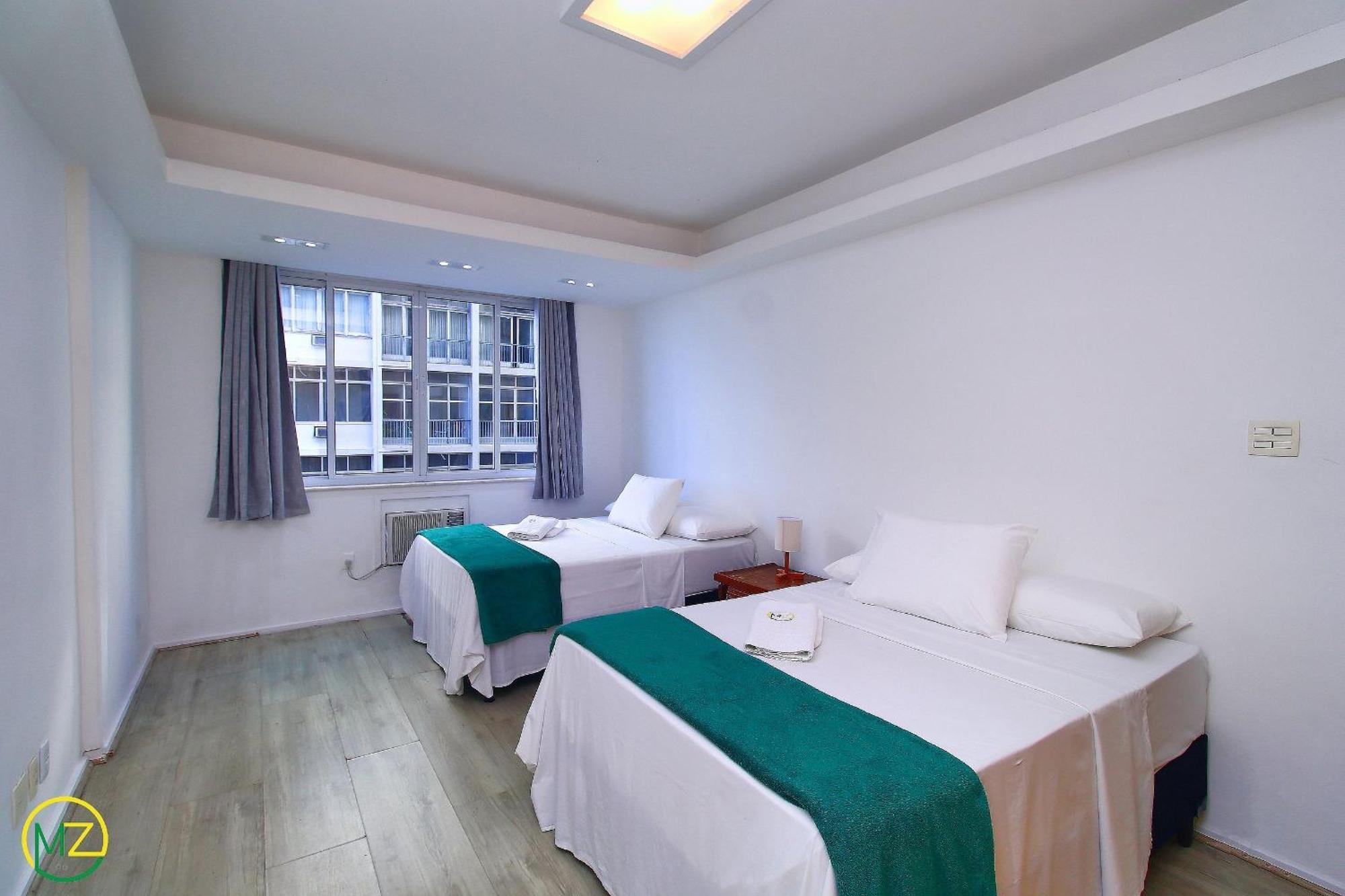 Espacoso 4 Quartos Em Copacabana 10 Pessoas Apartamento